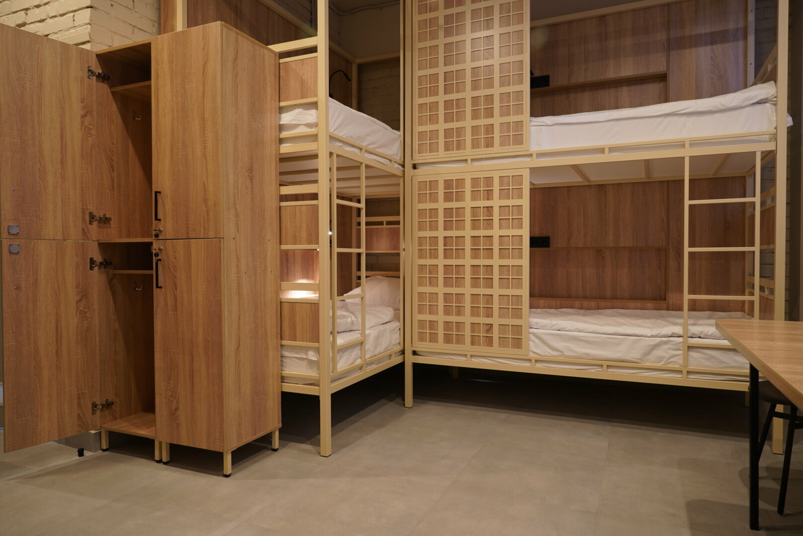 Общий 10-местный номер для мужчин