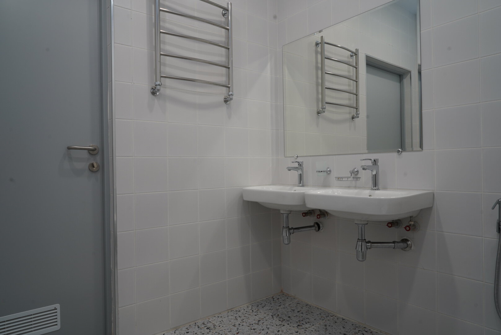 Общий 10-местный номер для мужчин