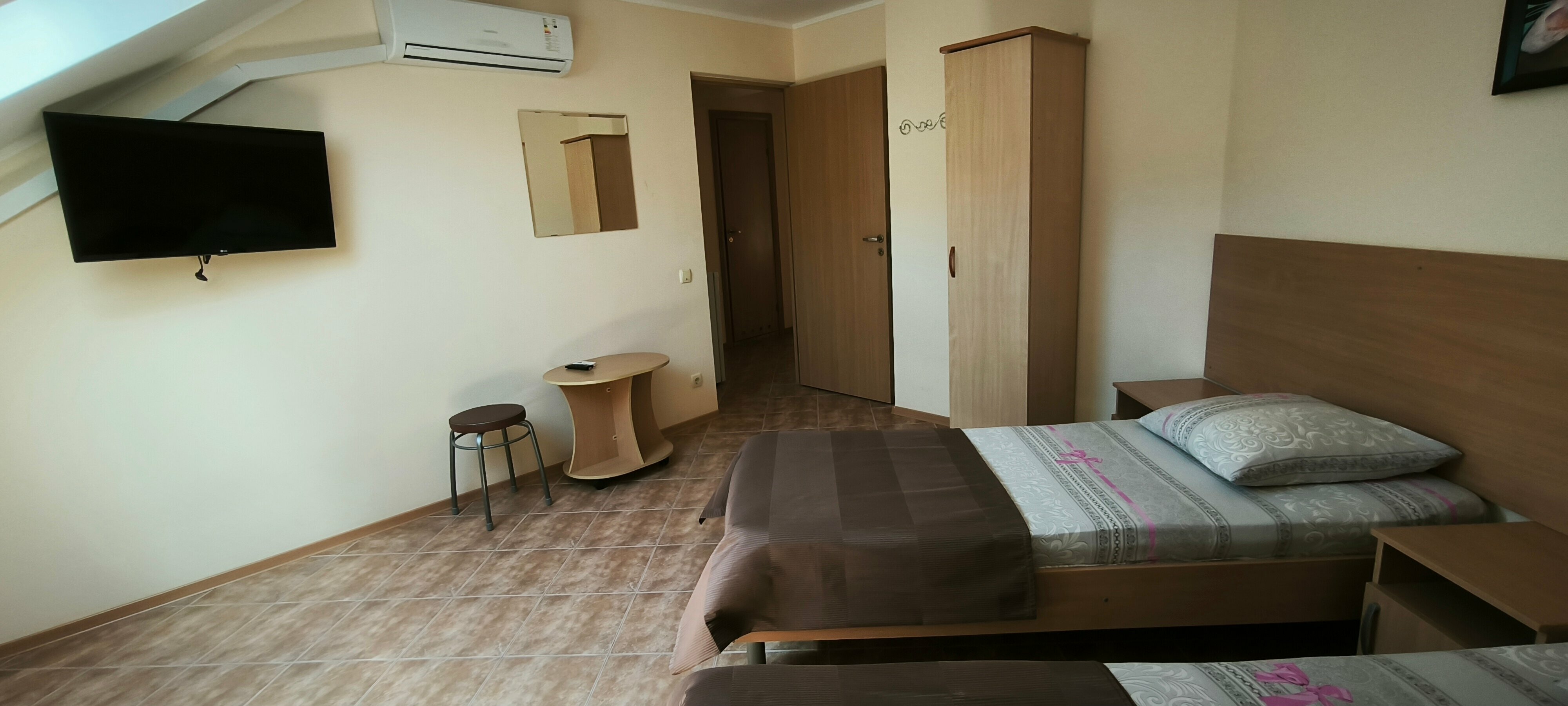 Двухкомнатный номер мансарда (четырехместный)