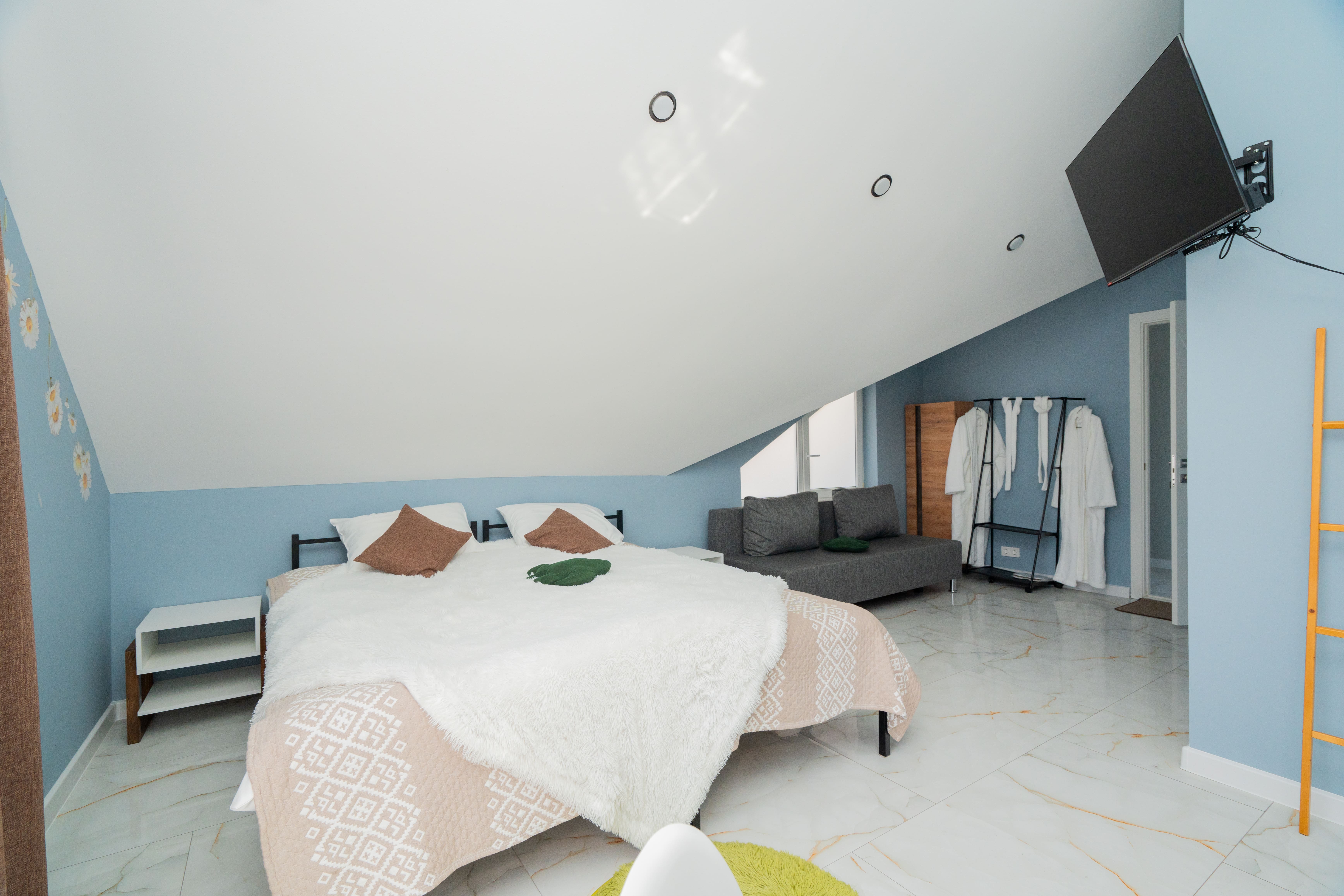 Улучшенный номер с кроватью размера «king-size» или 2 отдельными кроватями