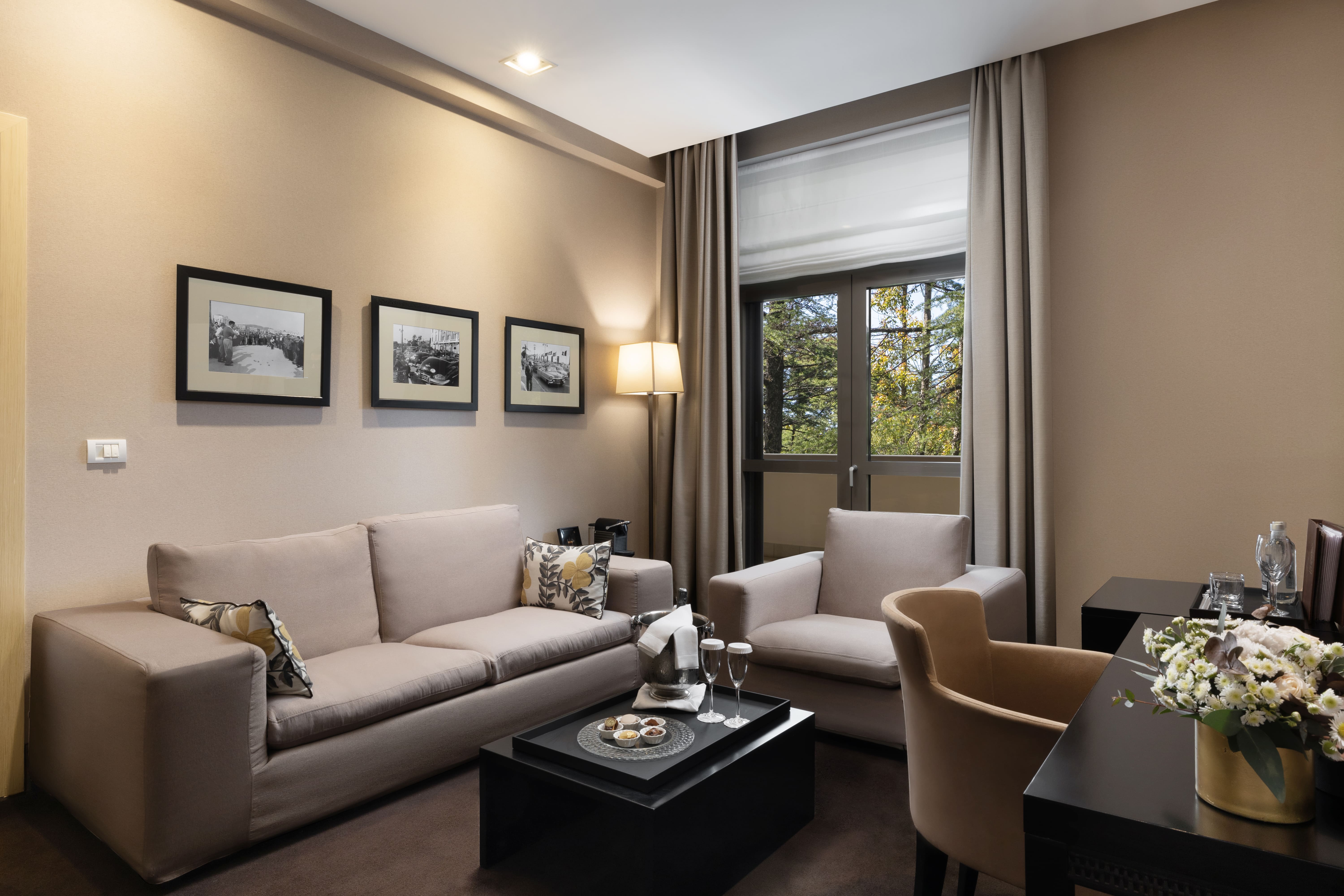 Джуниор сьют