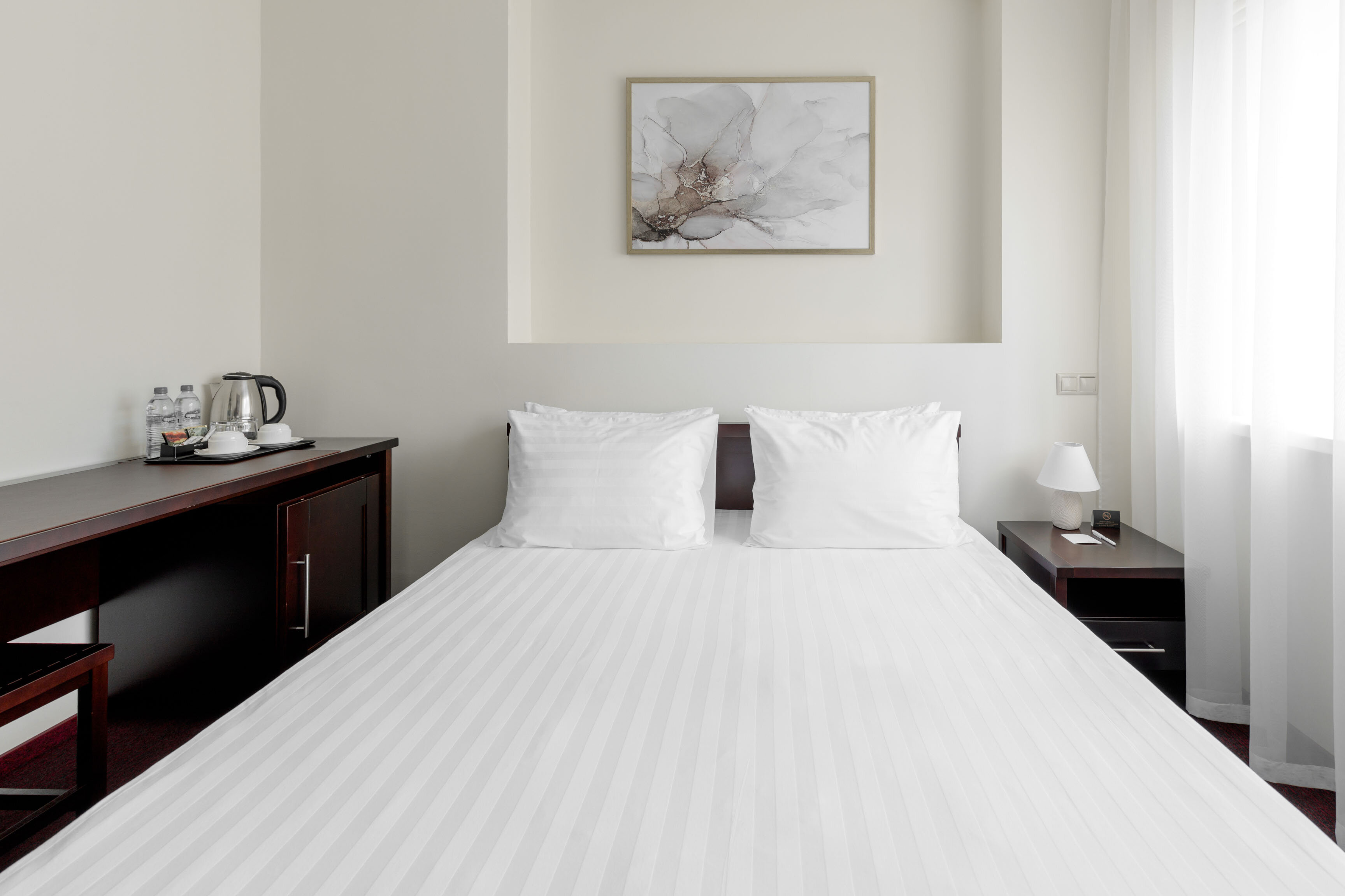 Стандартный двухместный номер с двуспальной кроватью