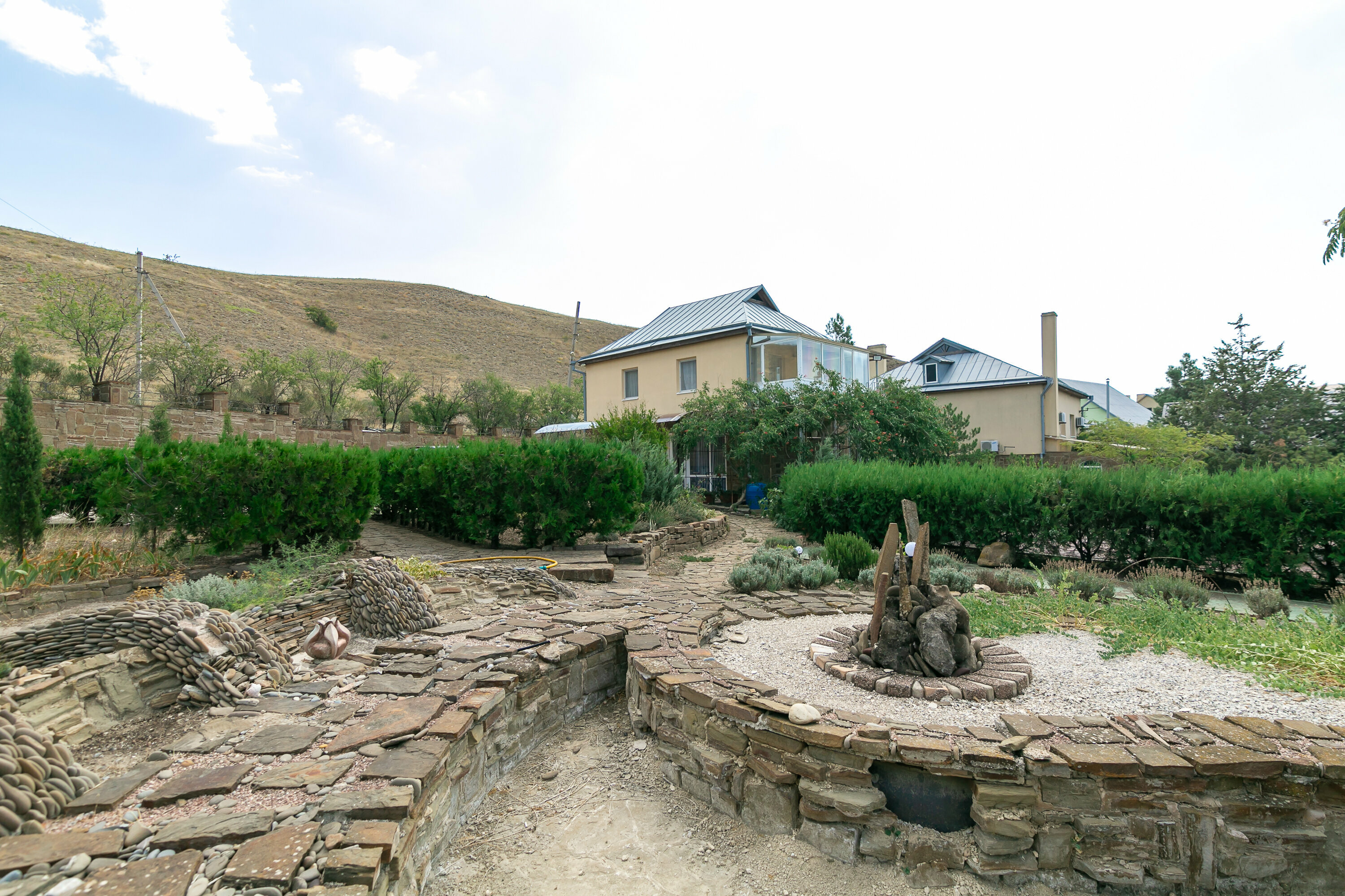 Дом с видом на горы