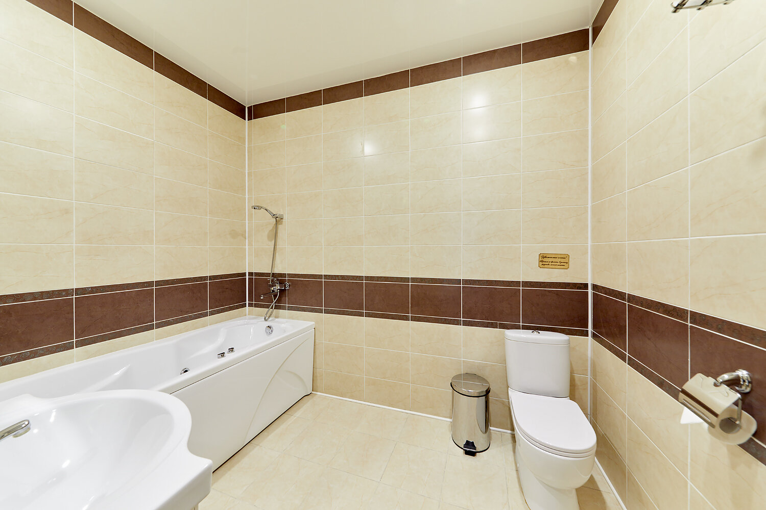 Улучшенный люкс