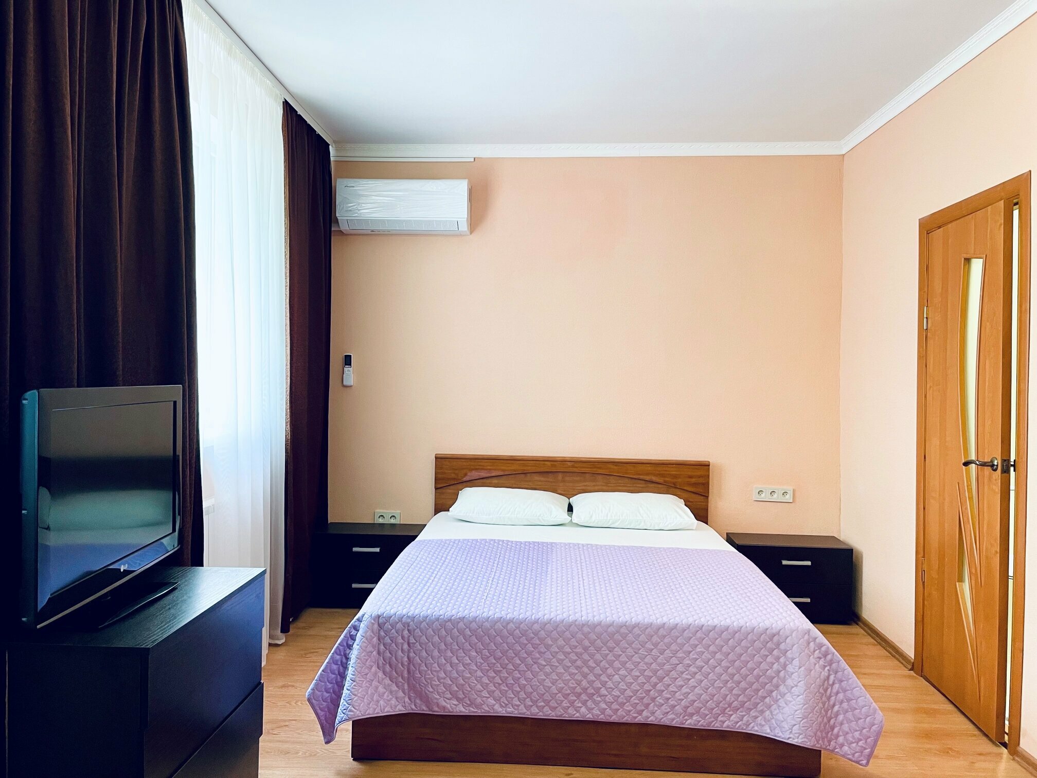 Трехместный номер «Комфорт» с душем