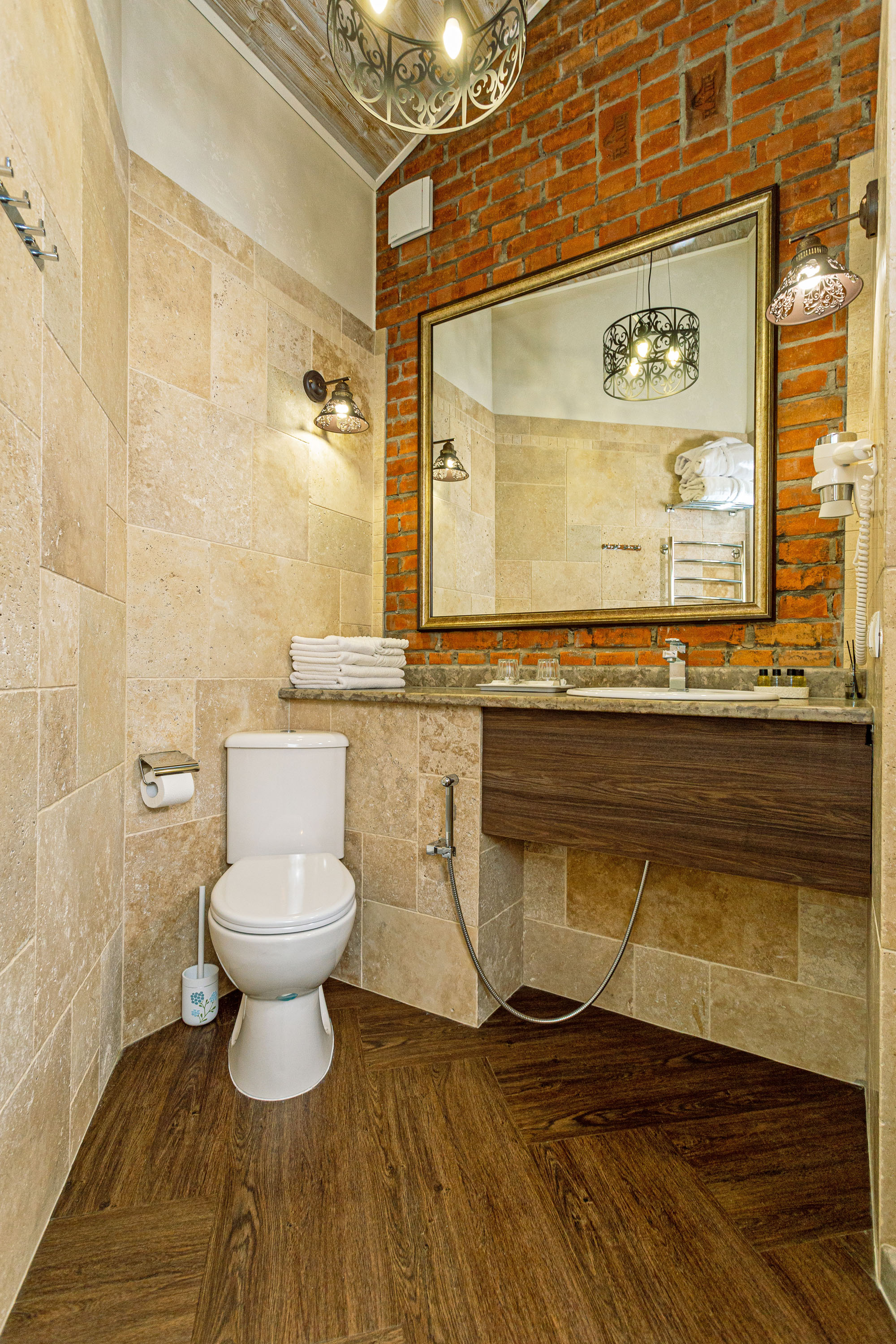 Люкс с кроватью размера «king-size» и гидромассажной ванной