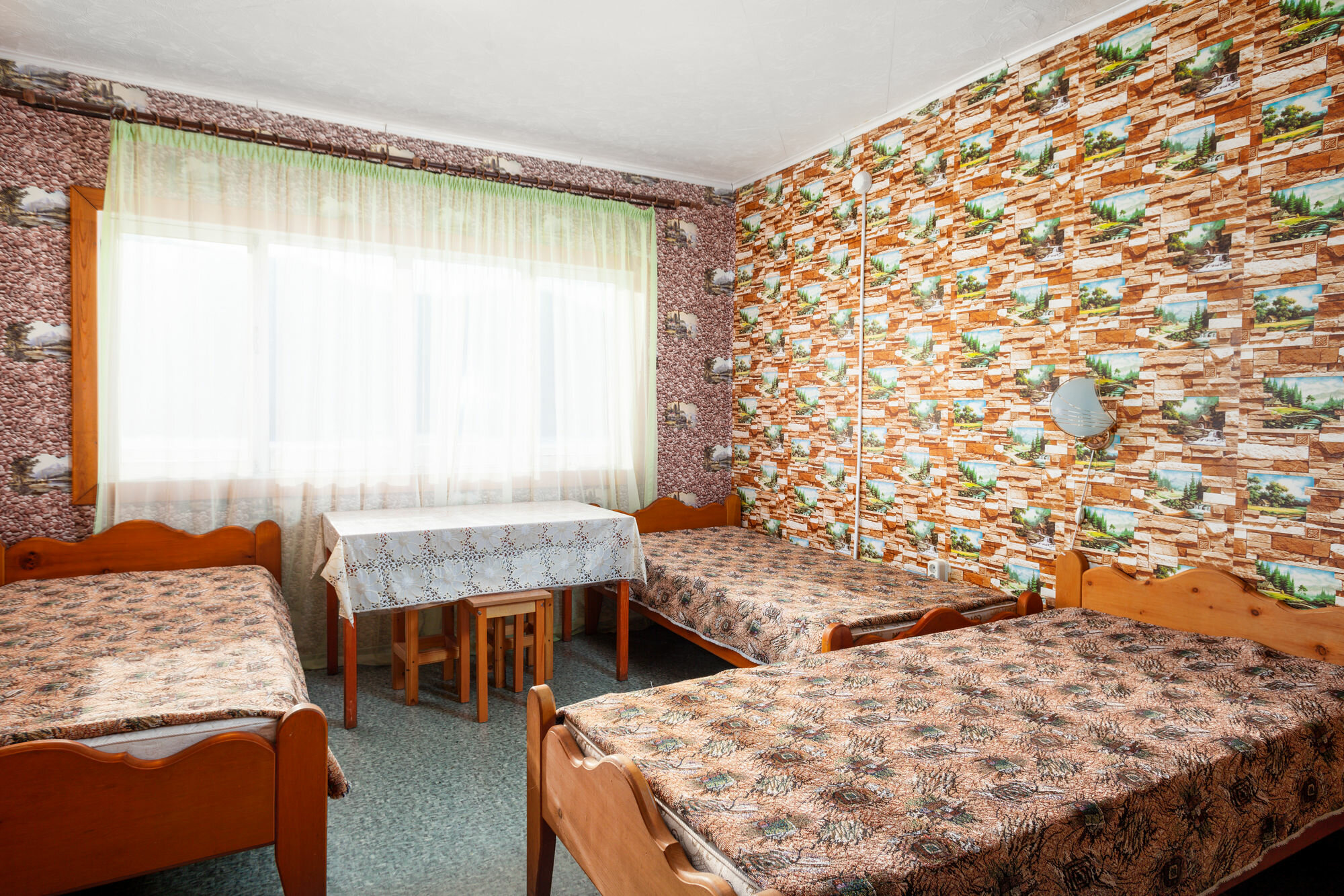 Четырехместный номер эконом-класса