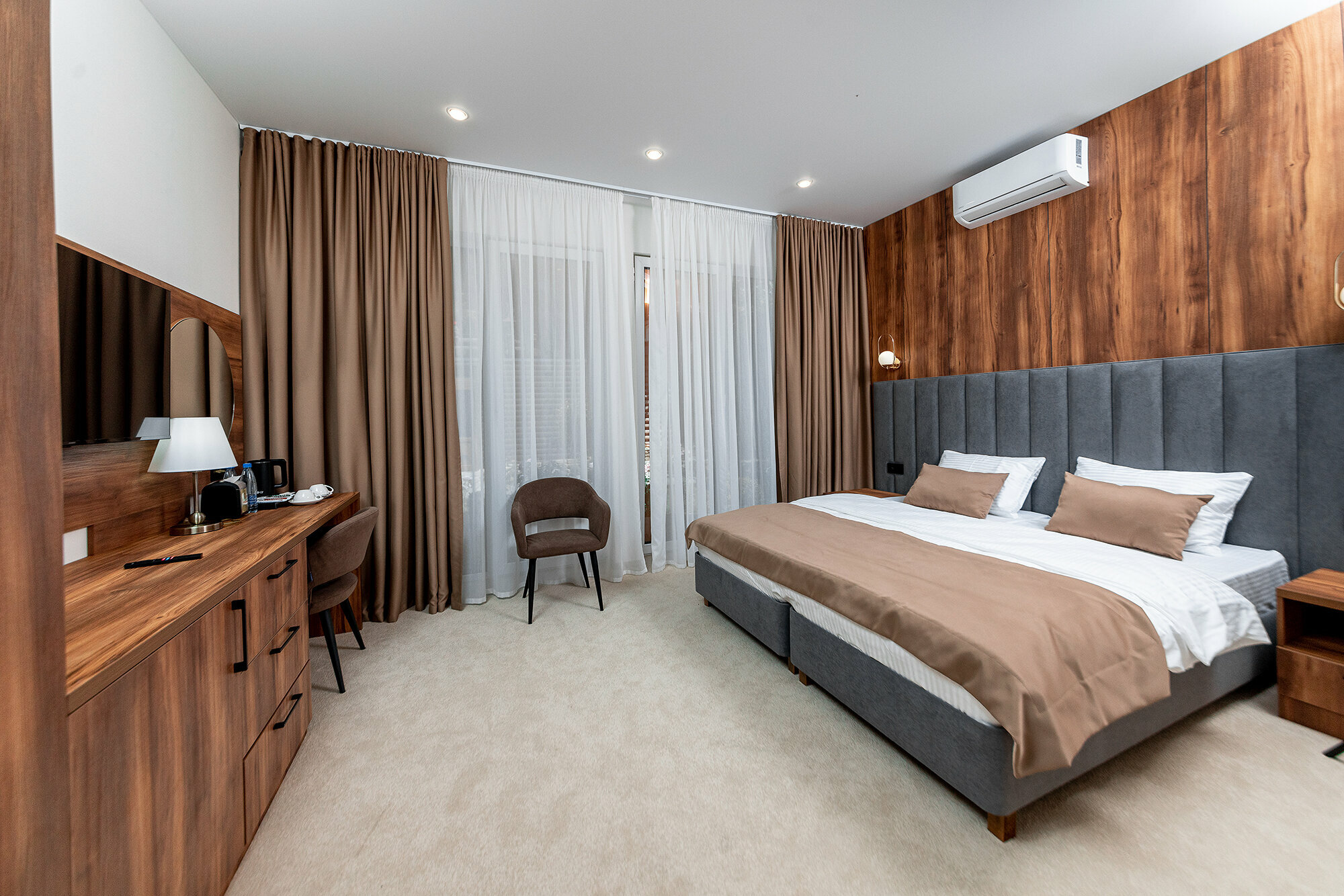 Двухкомнатный Сьют на 1 этаже с террасой