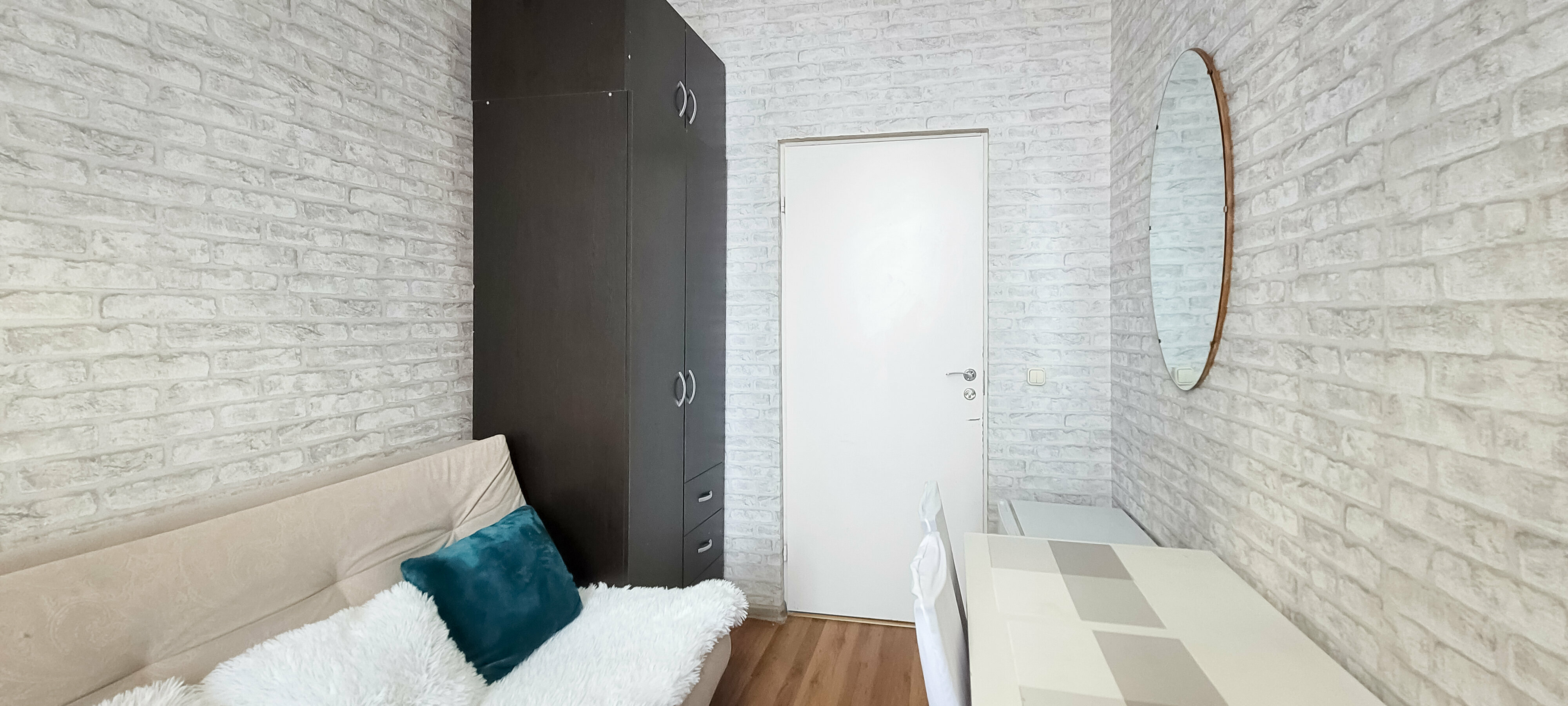 Двухместный номер с 1 кроватью и общим туалетом