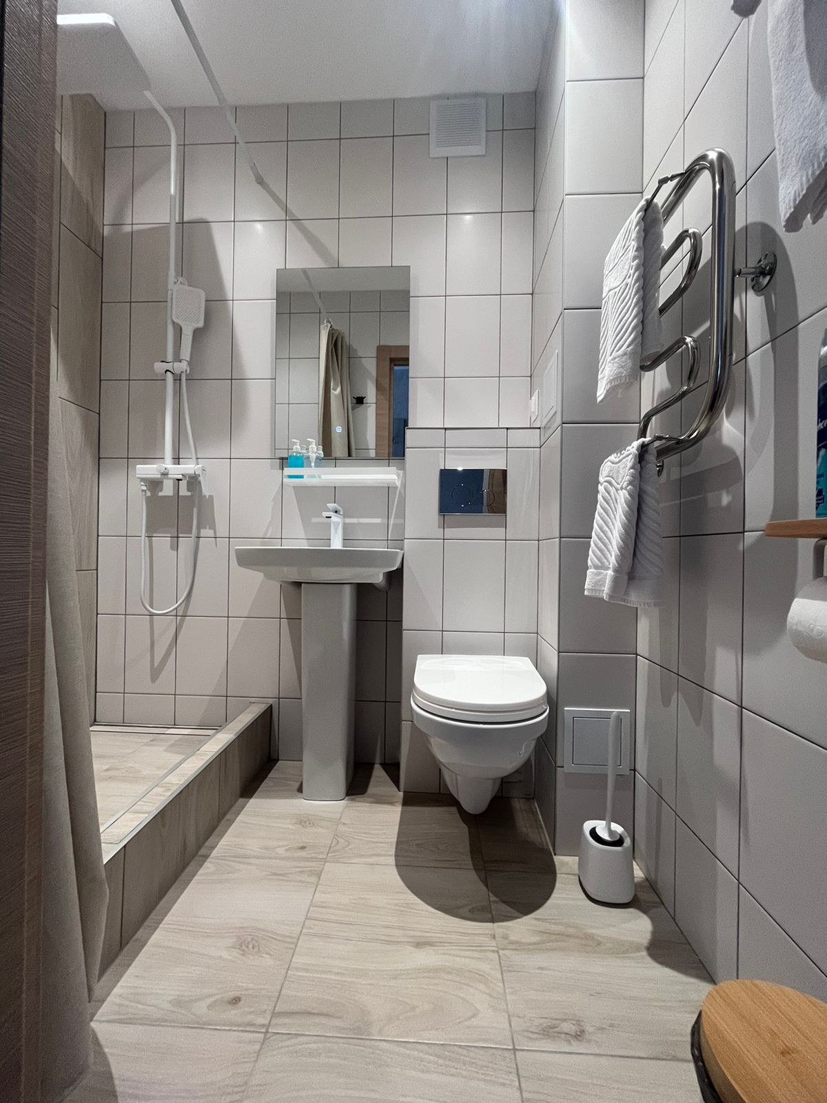 Комфорт двухместный с двухспальной кроватью