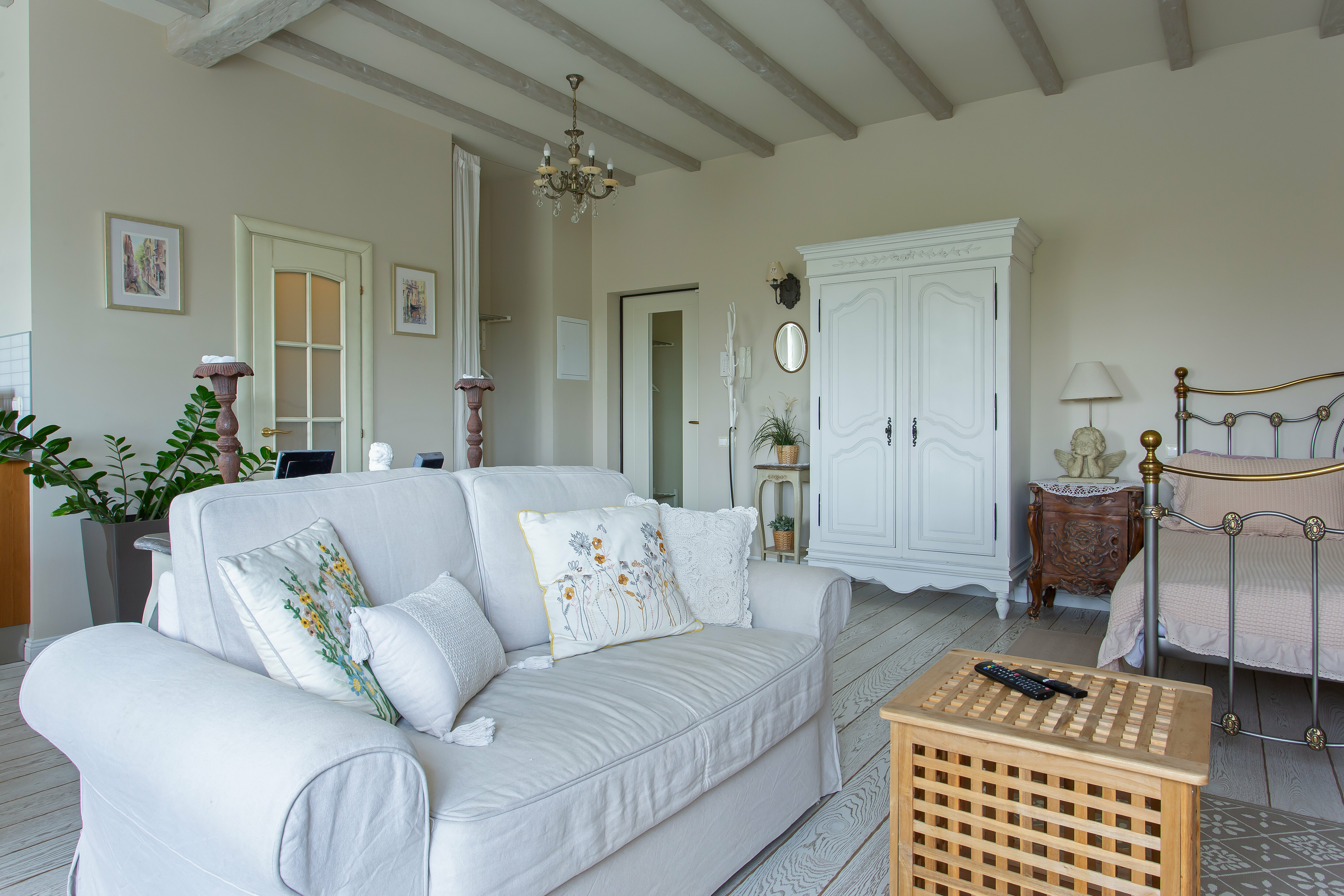 Номер-студия Делюкс с кроватью размера «king-size»