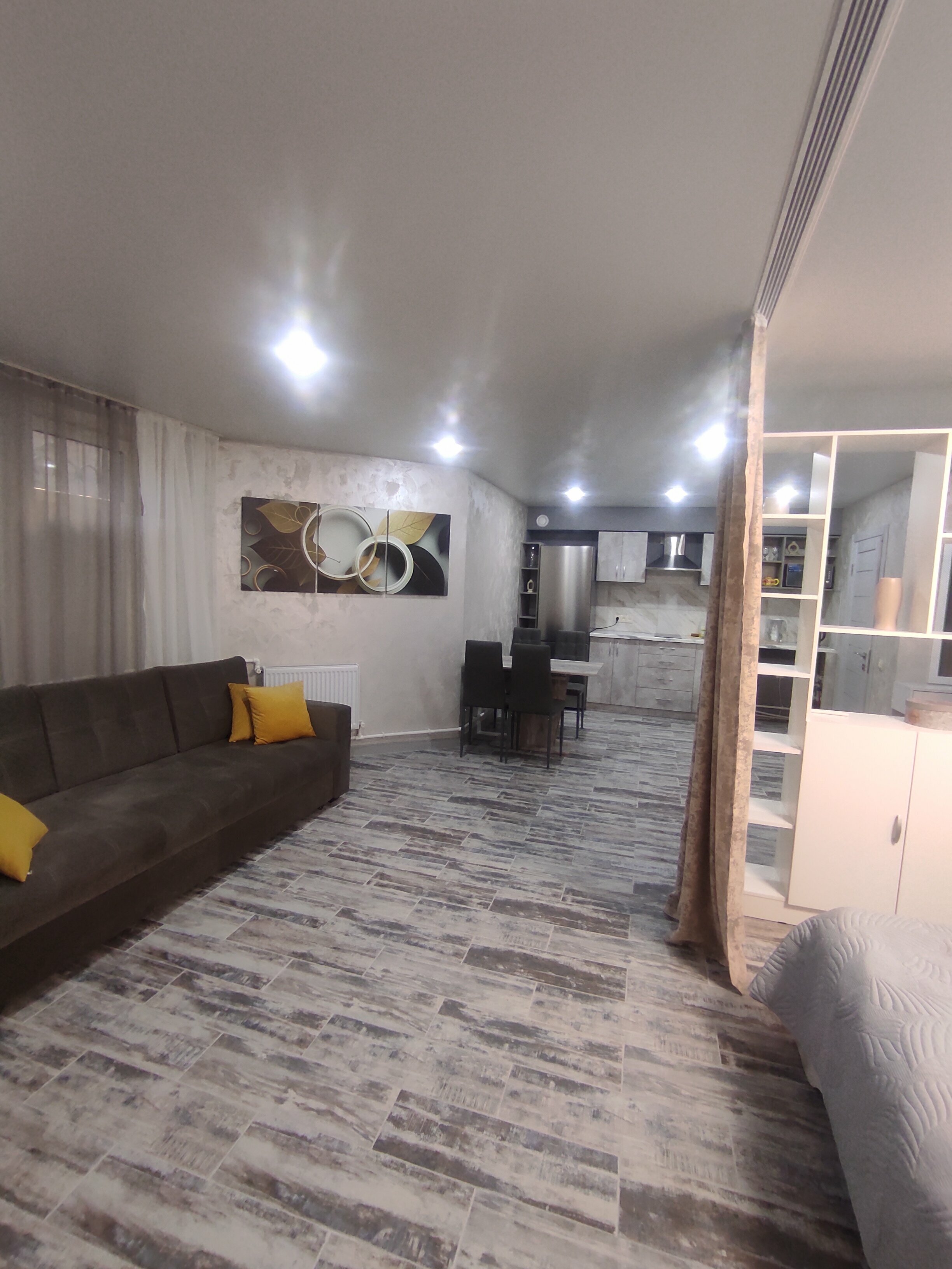 Апартаменты -студия для четверых