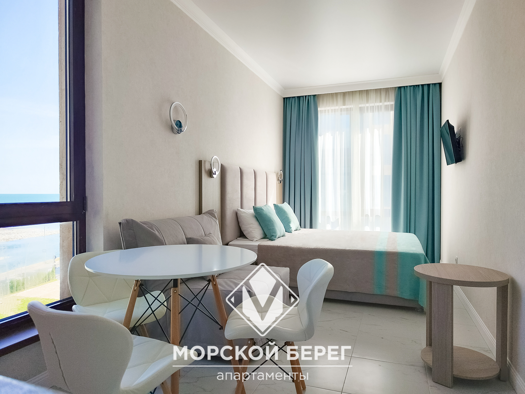 Трехместный номер с видом на море