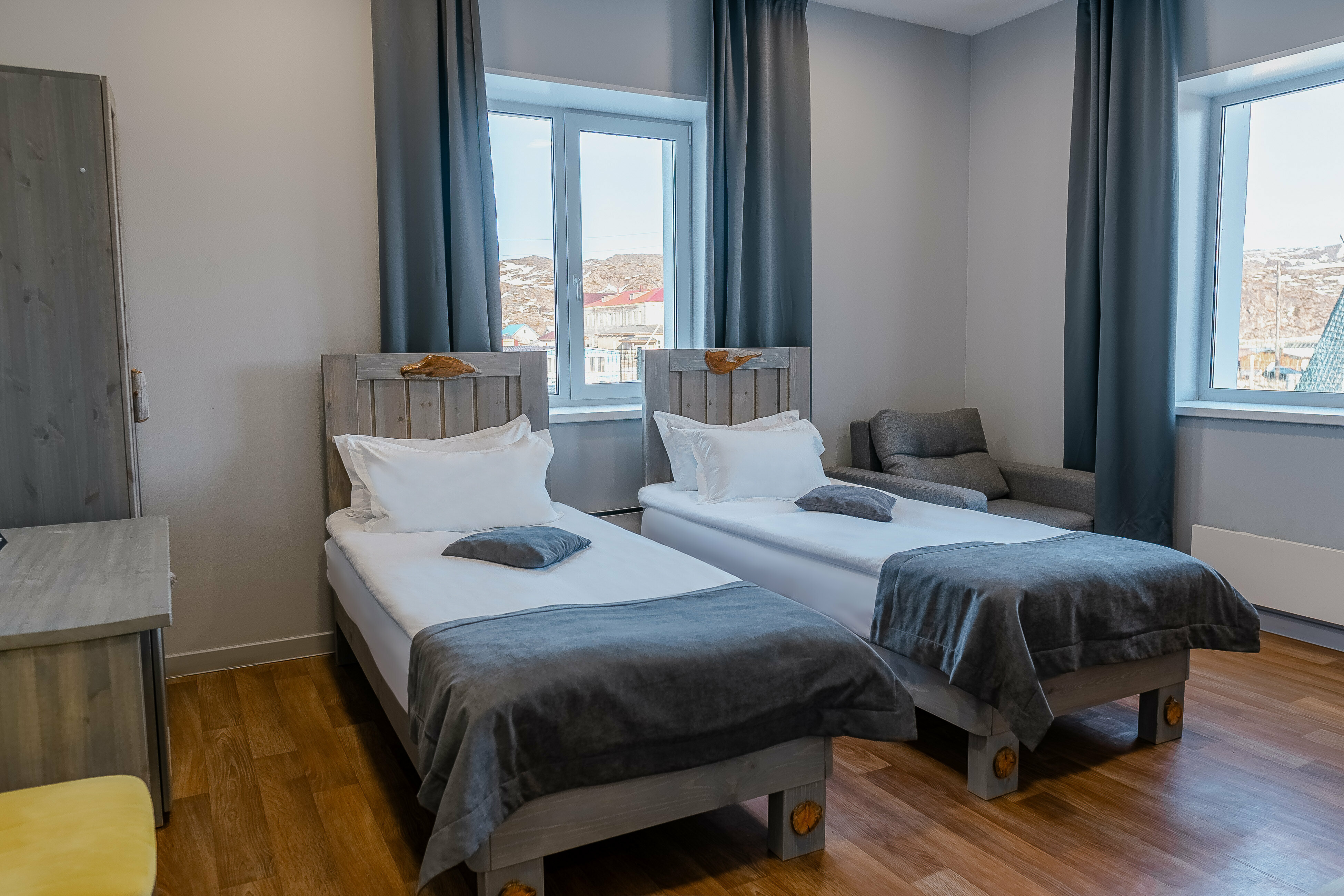 Улучшенный двухместный номер с 2 отдельными кроватями