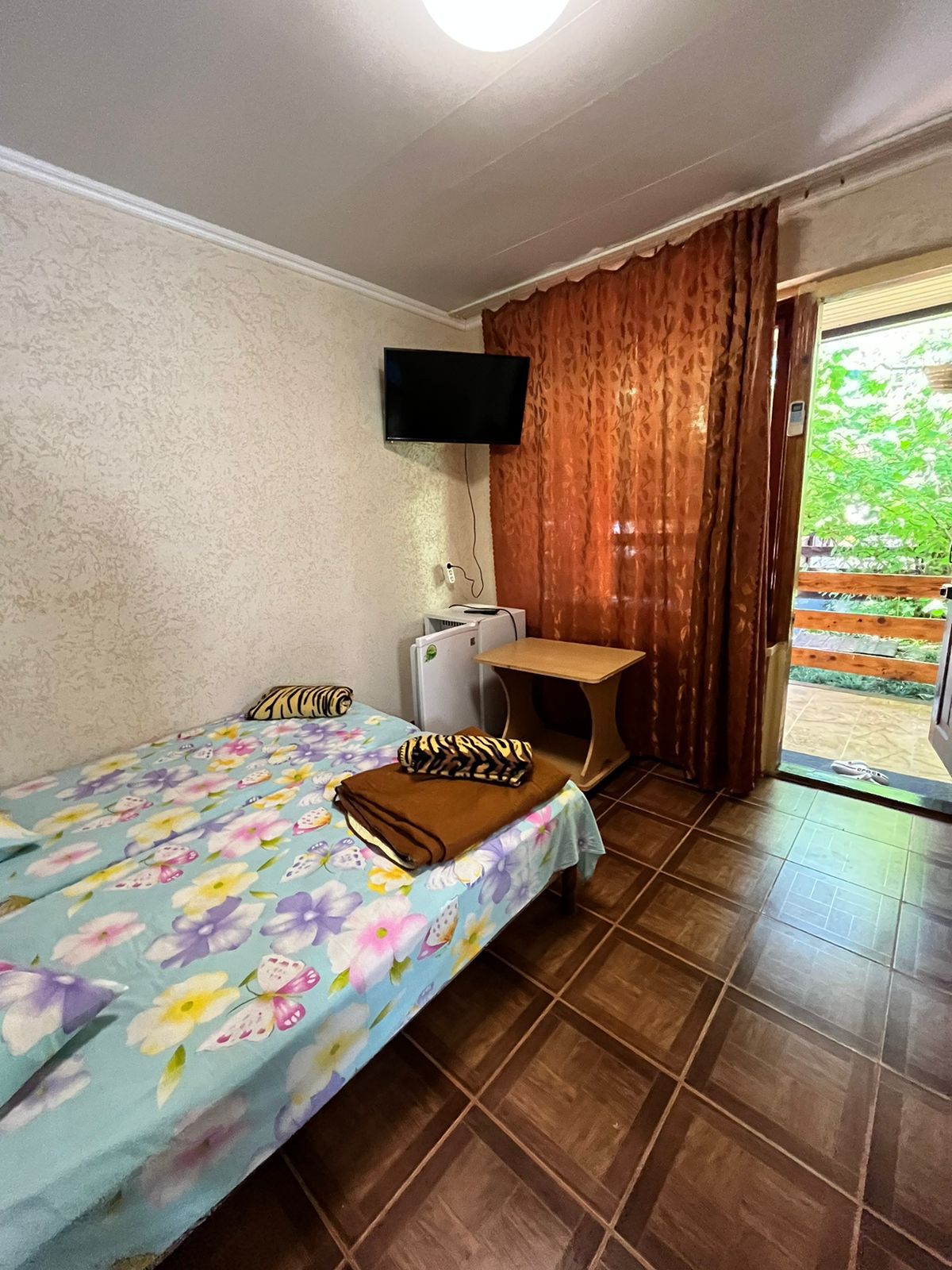 Cемейный номер с собственной ванной комнатой