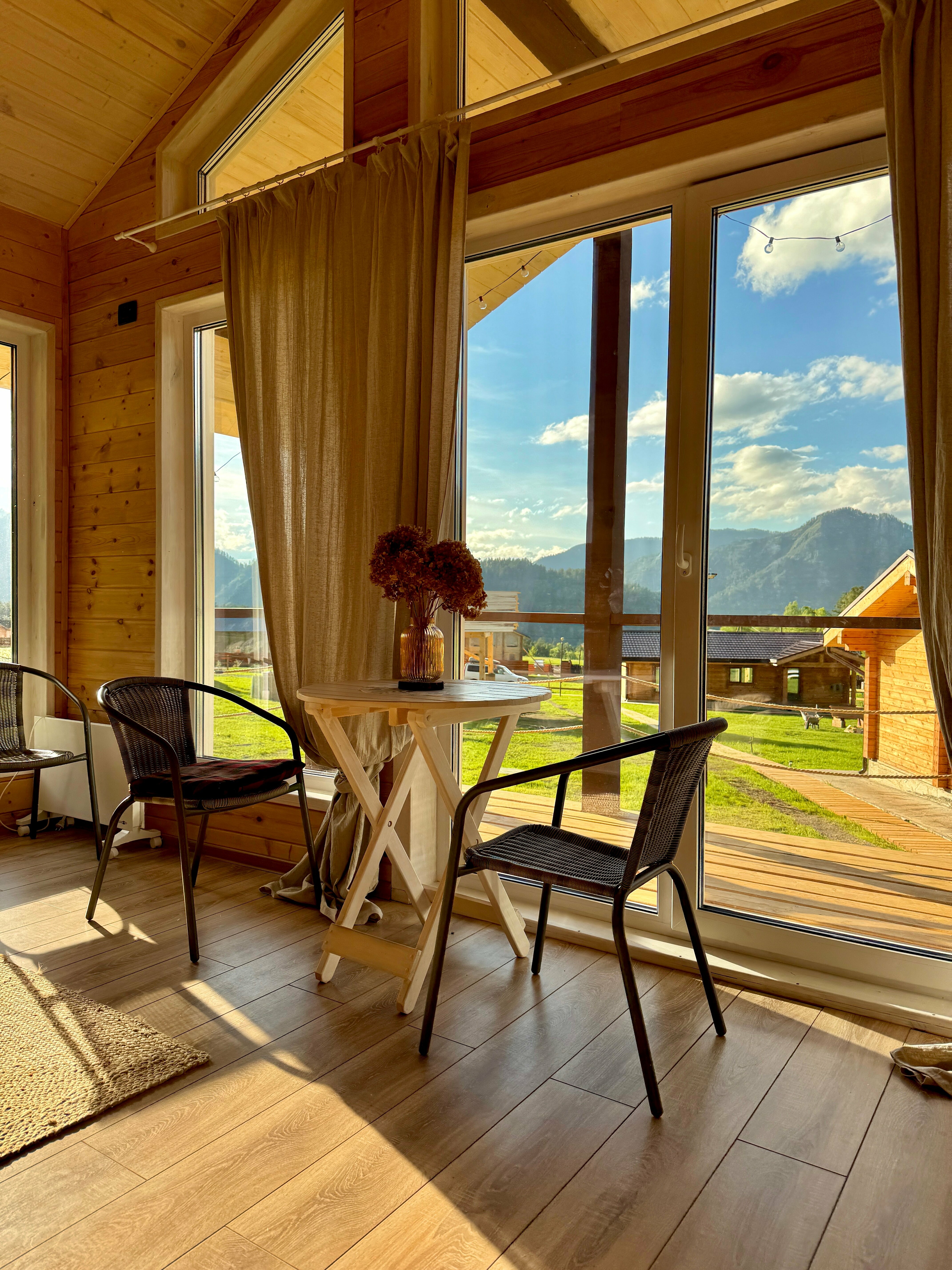 Коттедж с видом на горы