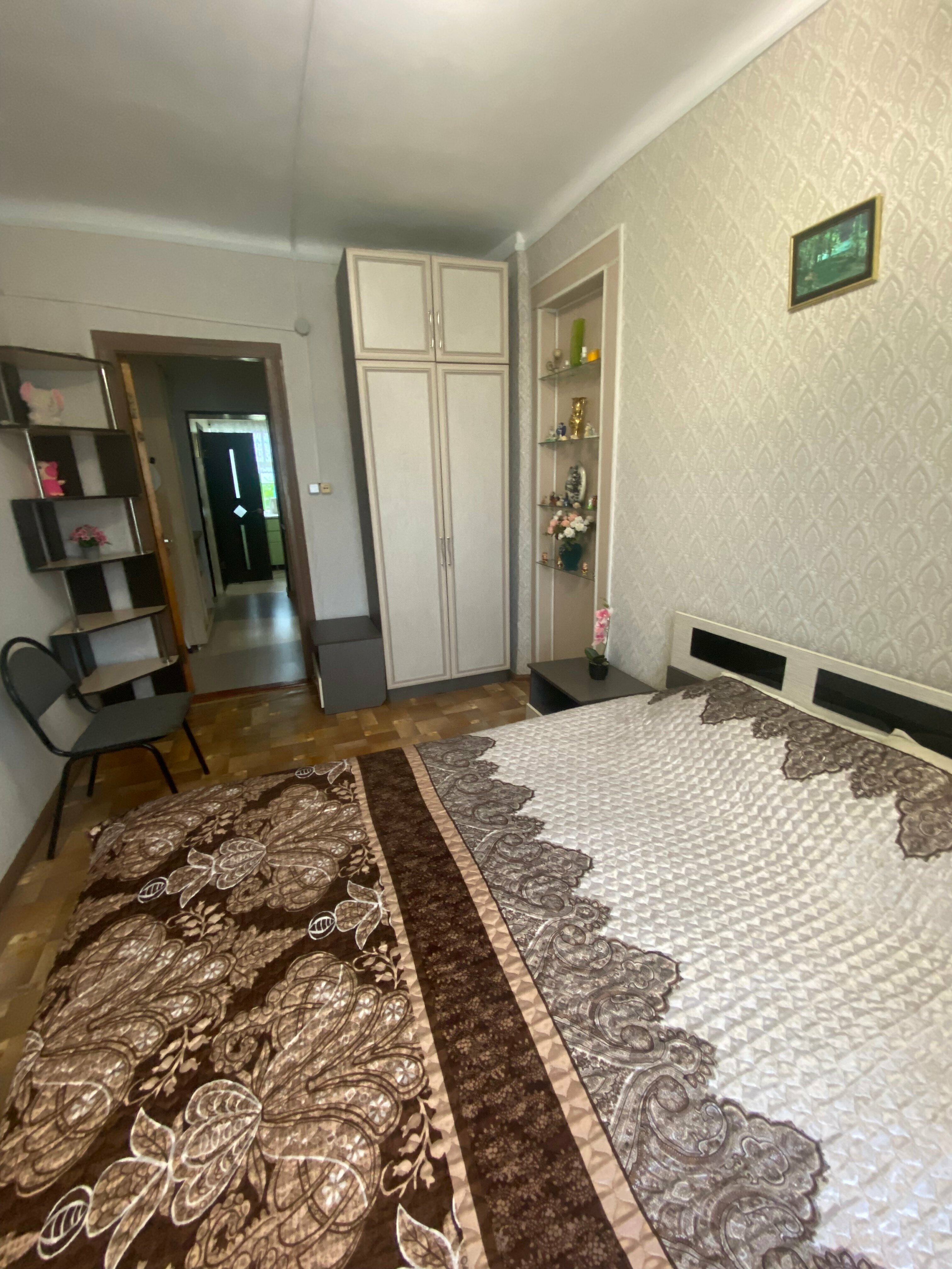 Семейный номер с видом на горы