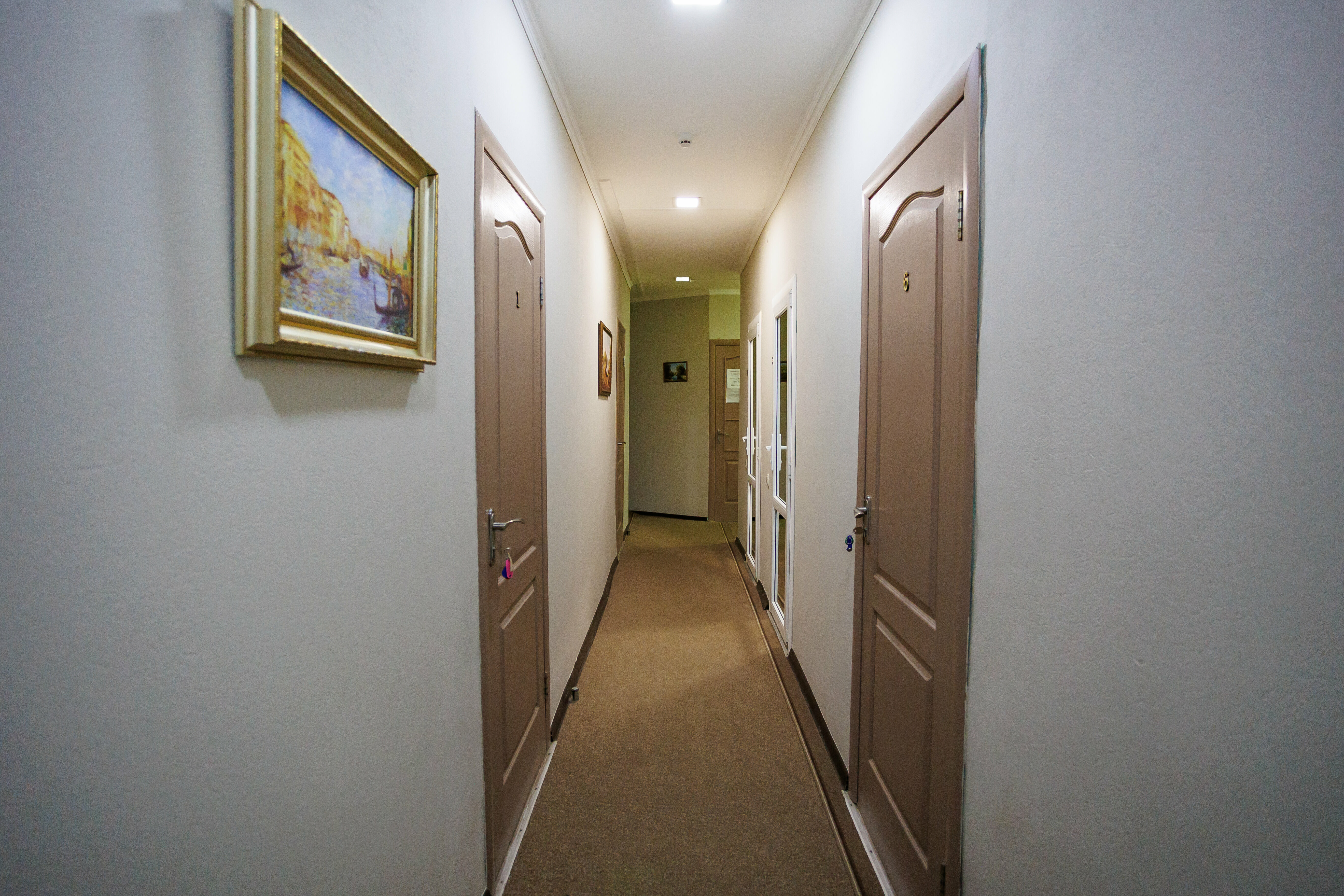 Двухместный номер с 1 кроватью и общим туалетом