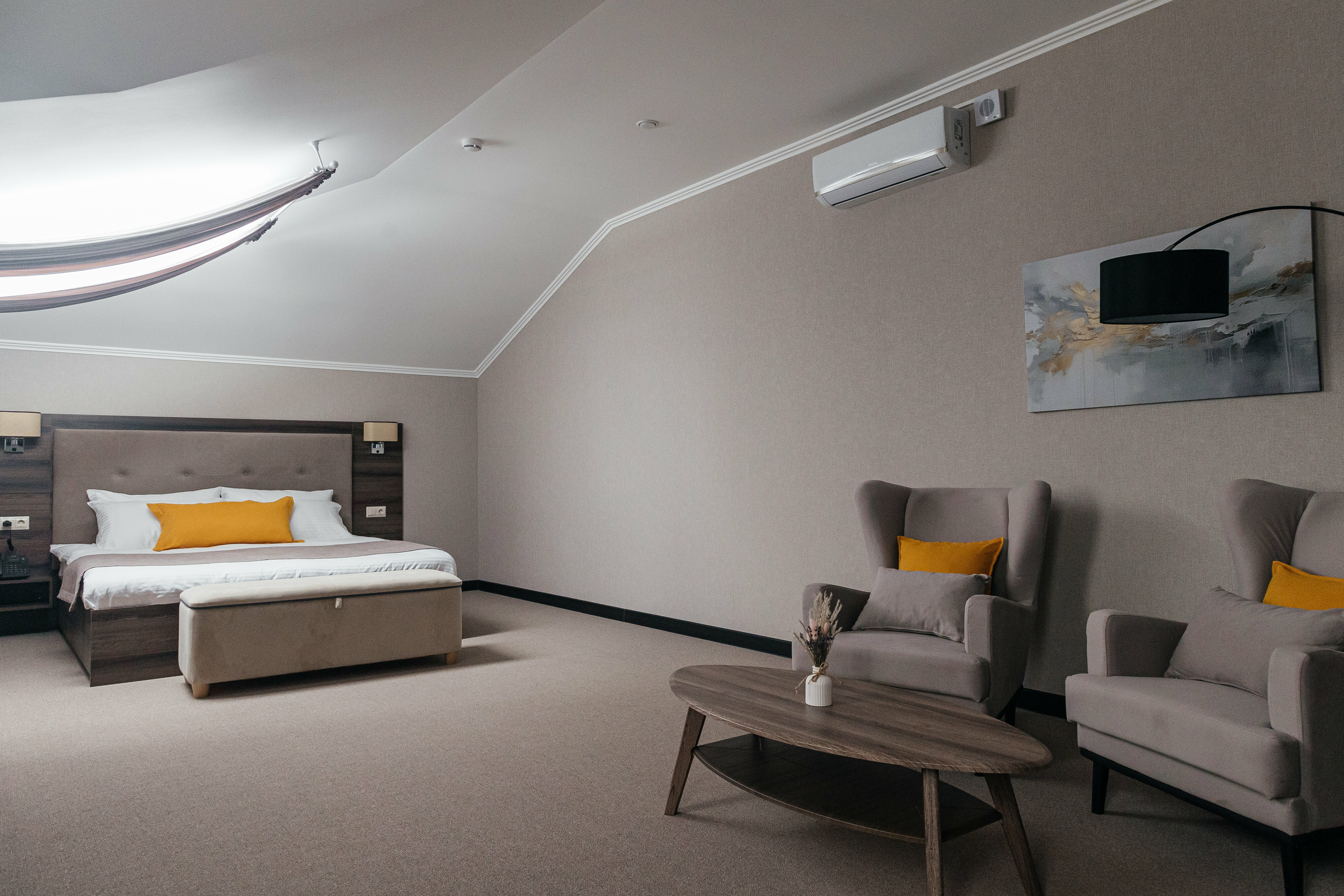 PRESIDENTIAL SUITE - POOL