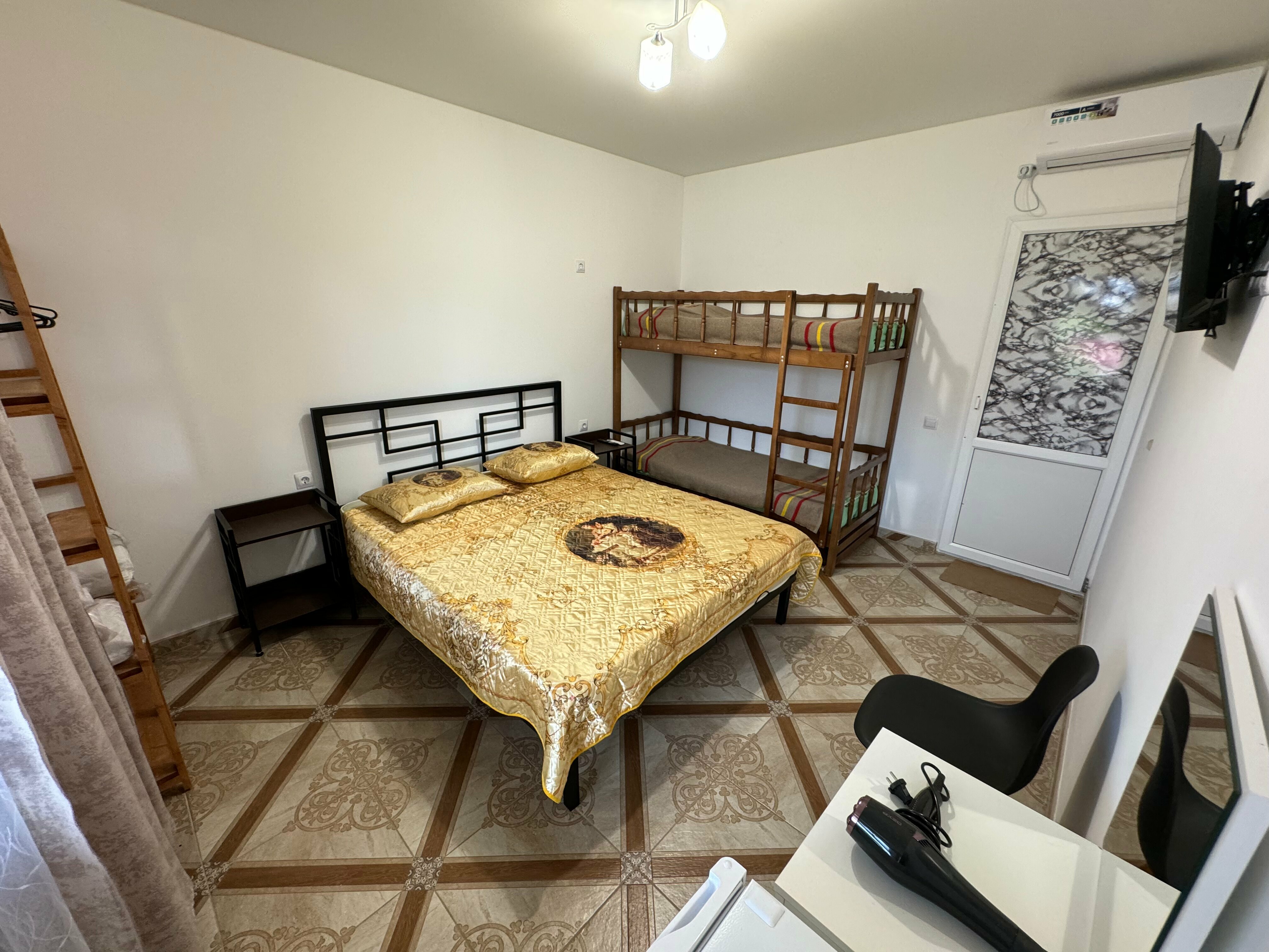 Четырехместный номер «Комфорт»