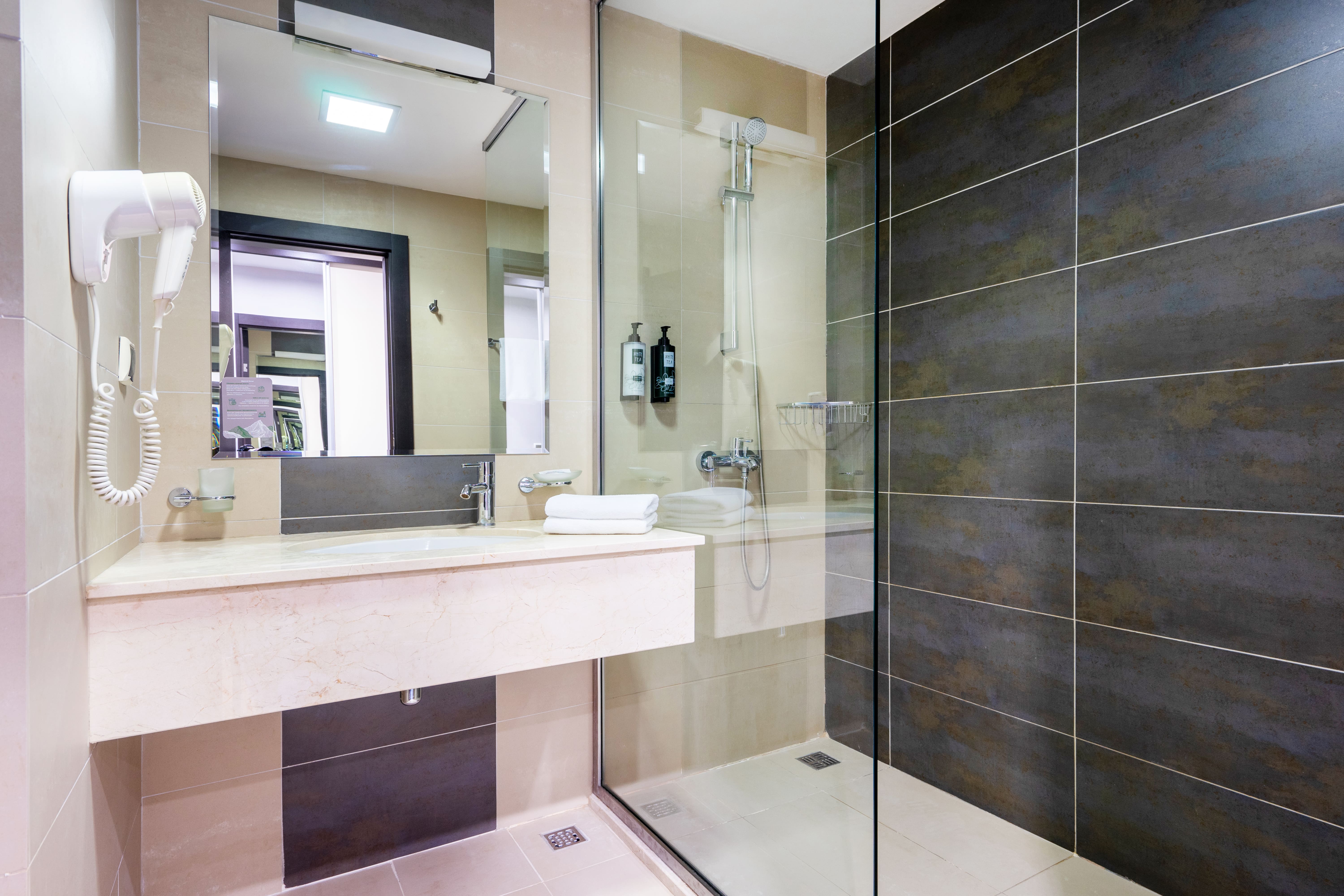 Супериор с двуспальной кроватью и видом на лес