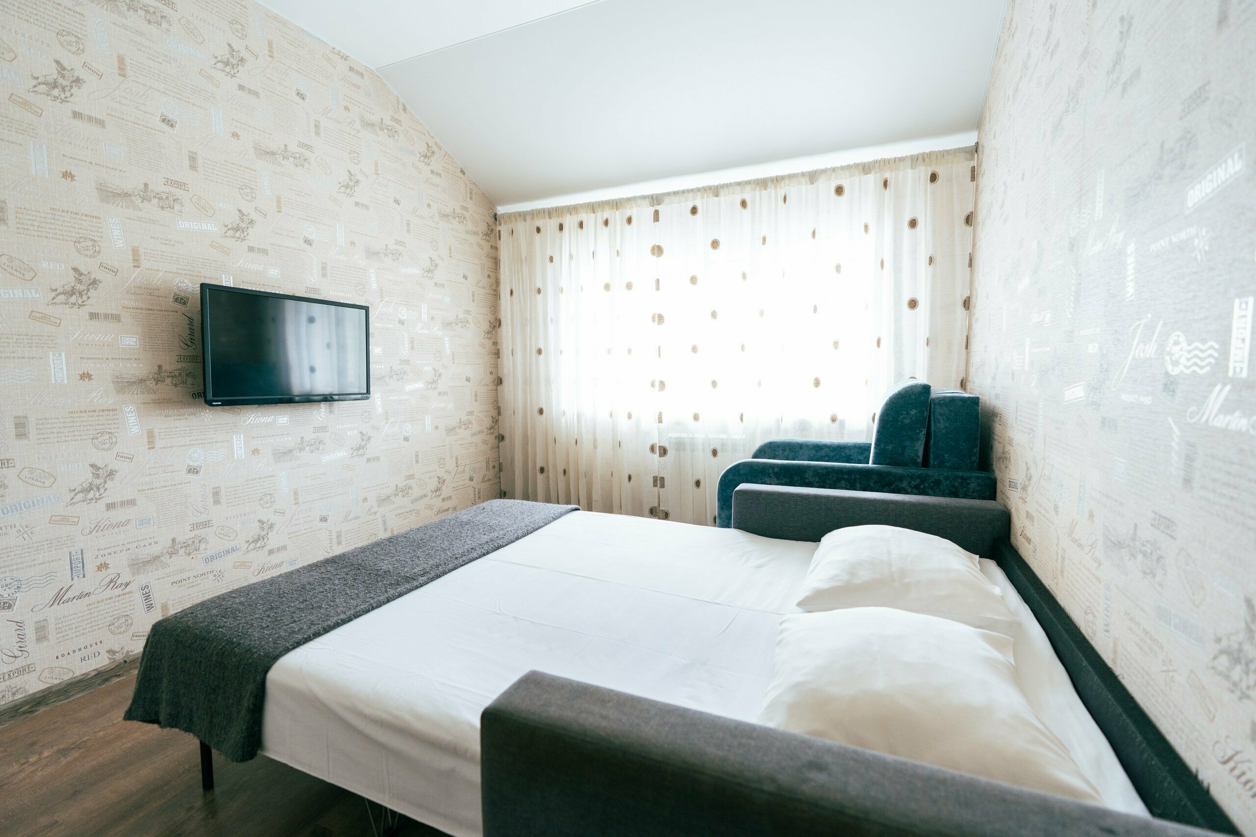 Люкс с кухней-столовой