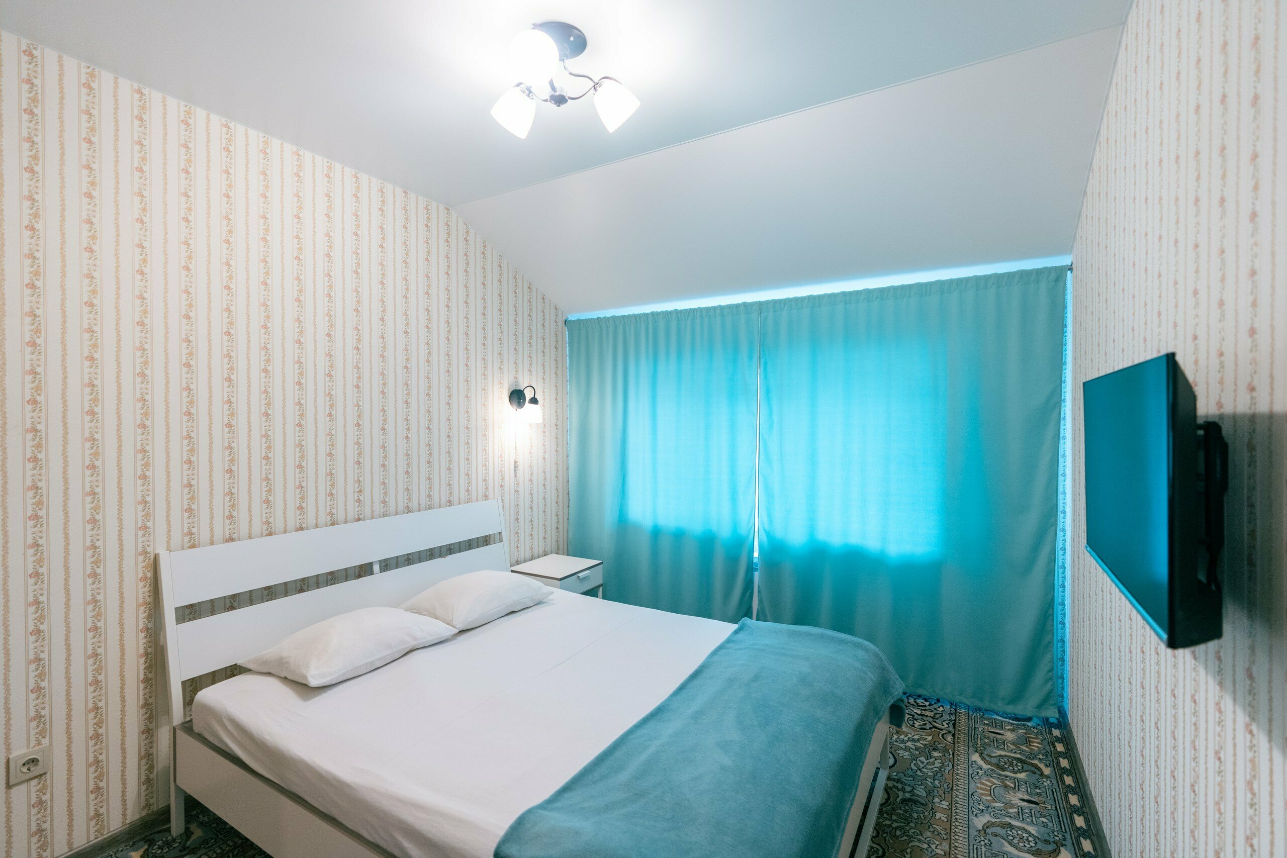 Люкс с кухней-столовой