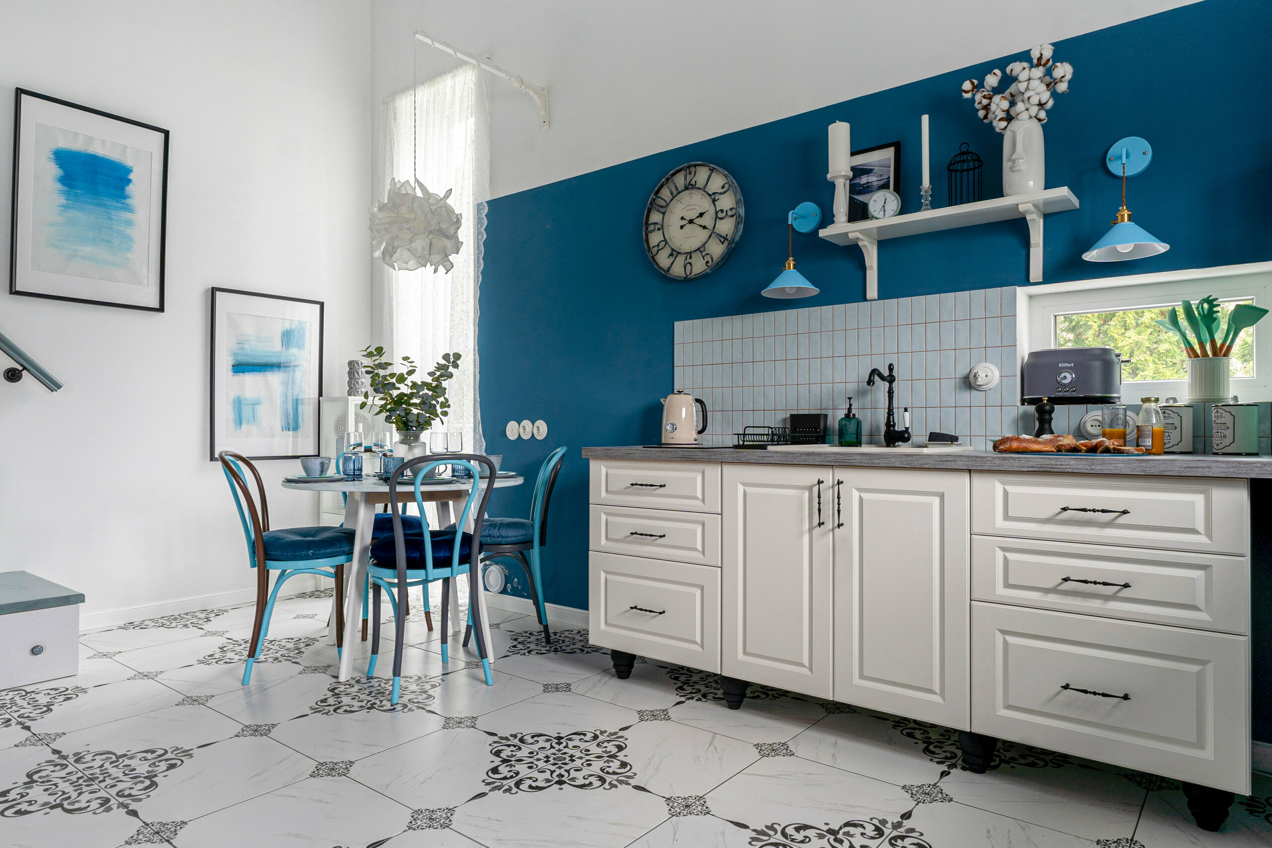 Домик и Море