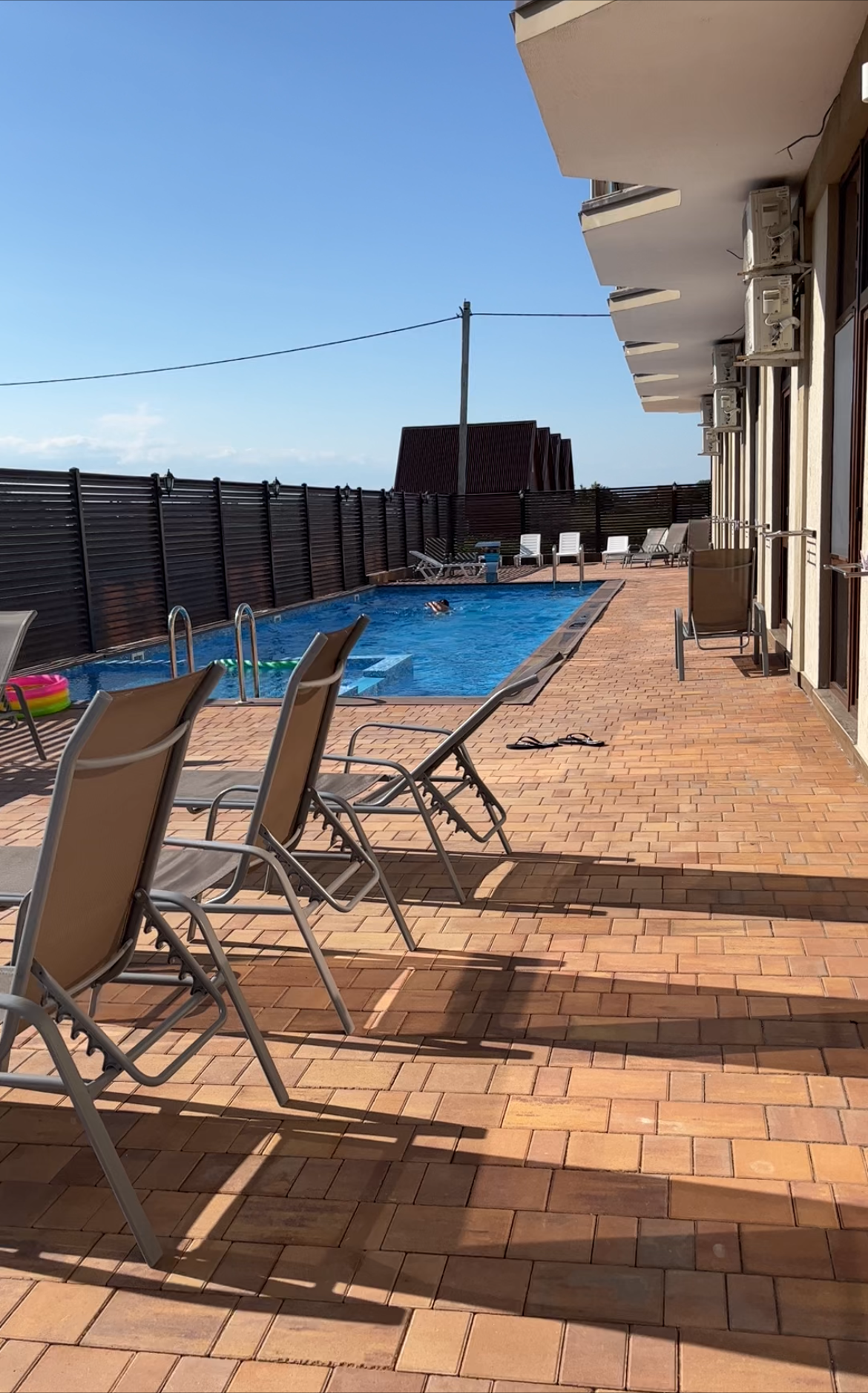 Трехместный номер с балконом