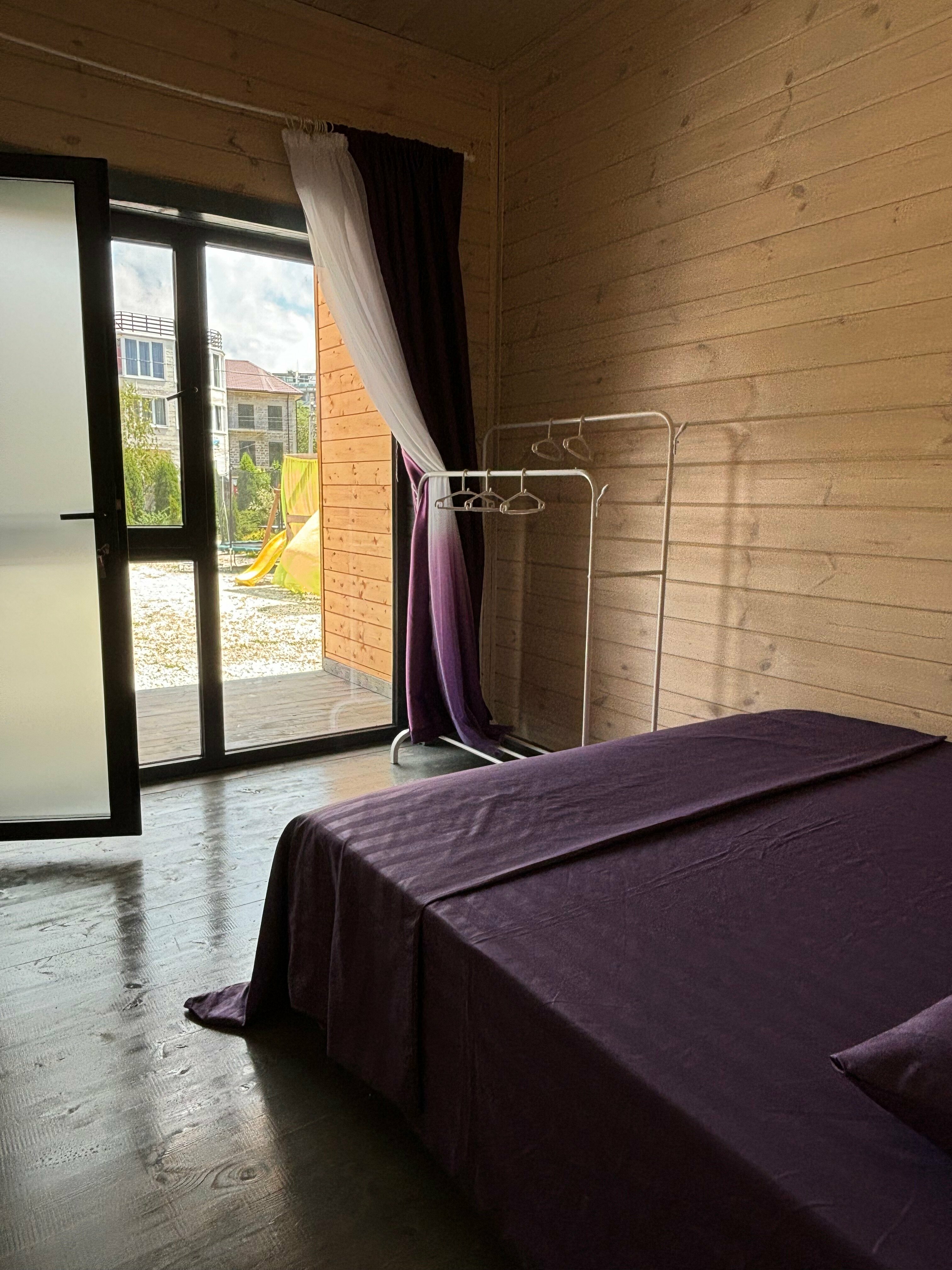 Дом с балконом