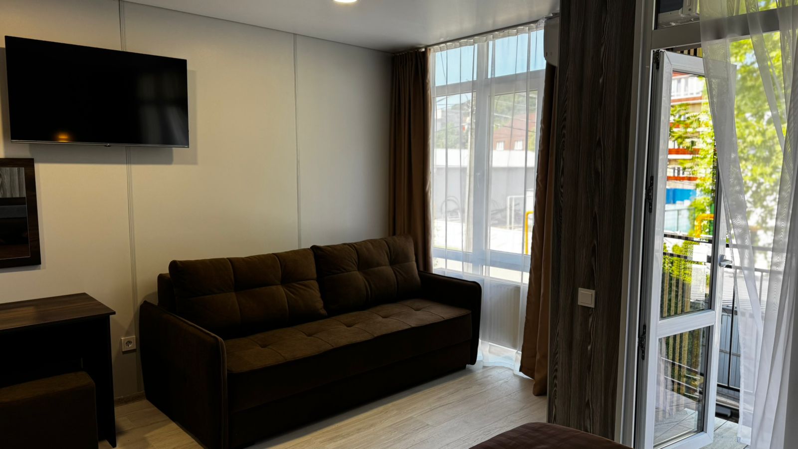 Люкс с балконом