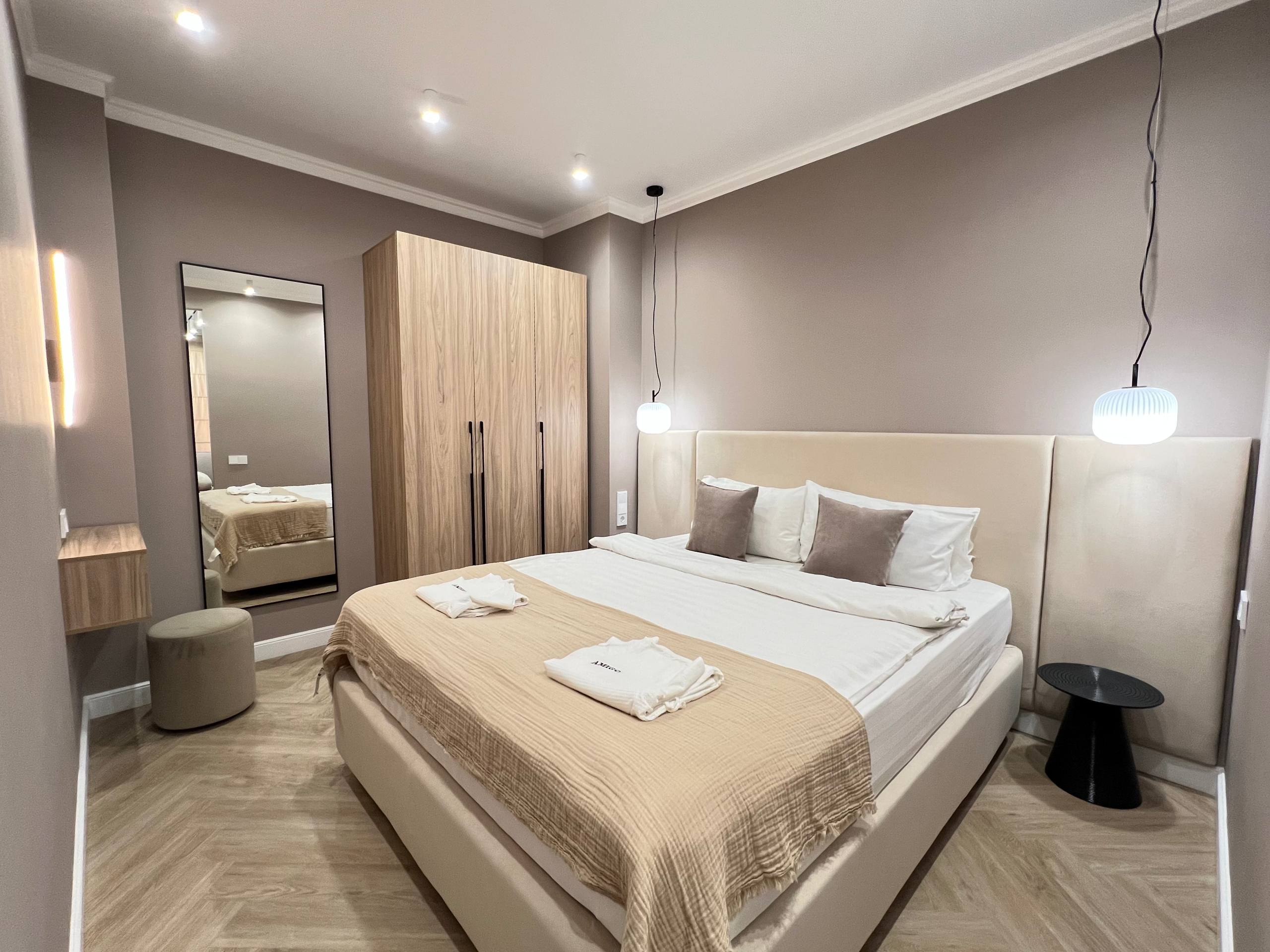 Светлые апартаменты