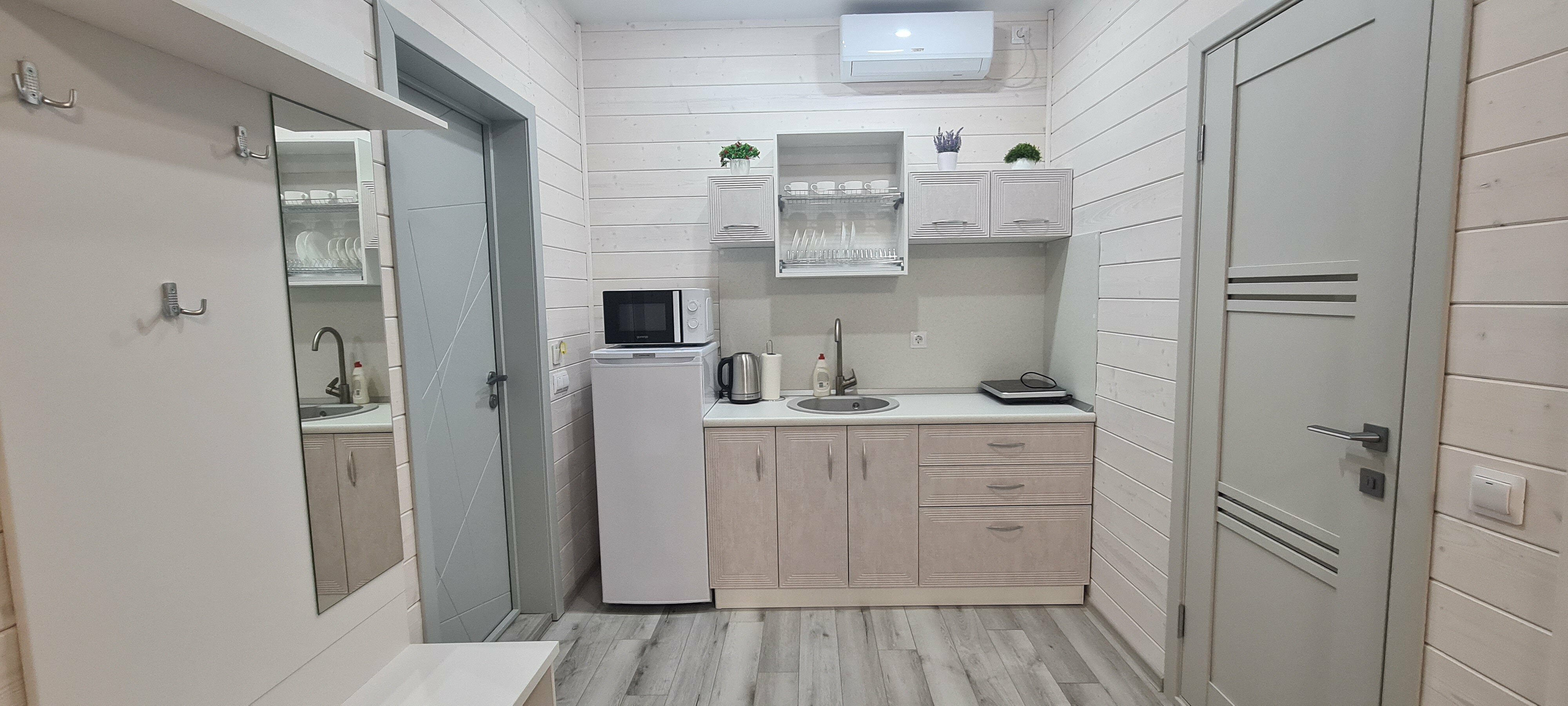 ДВУХМЕСТНЫЙ НОМЕР С ДОП.МЕСТОМ И КУХНЕЙ