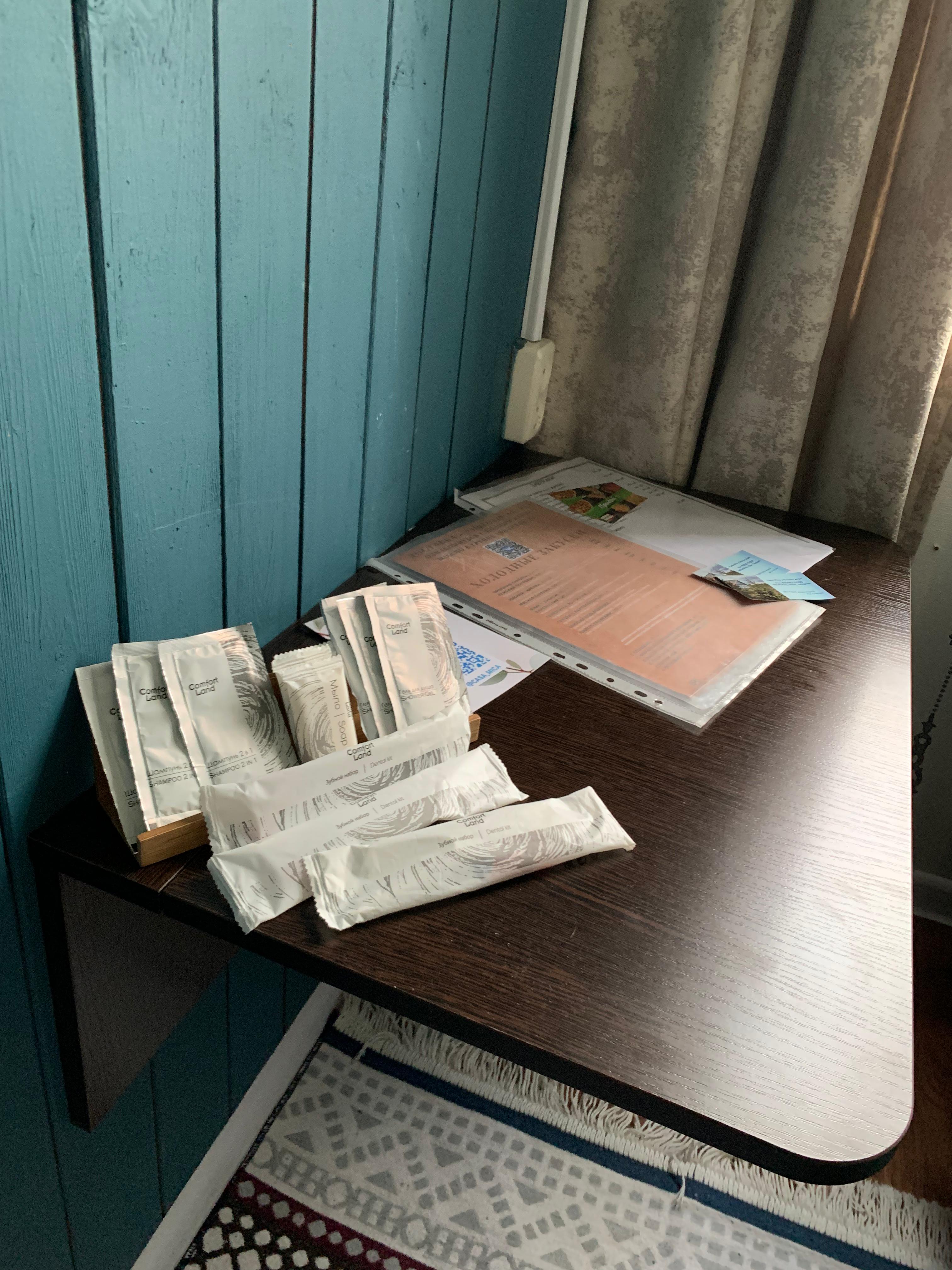 Четырехместный номер с общей ванной комнатой