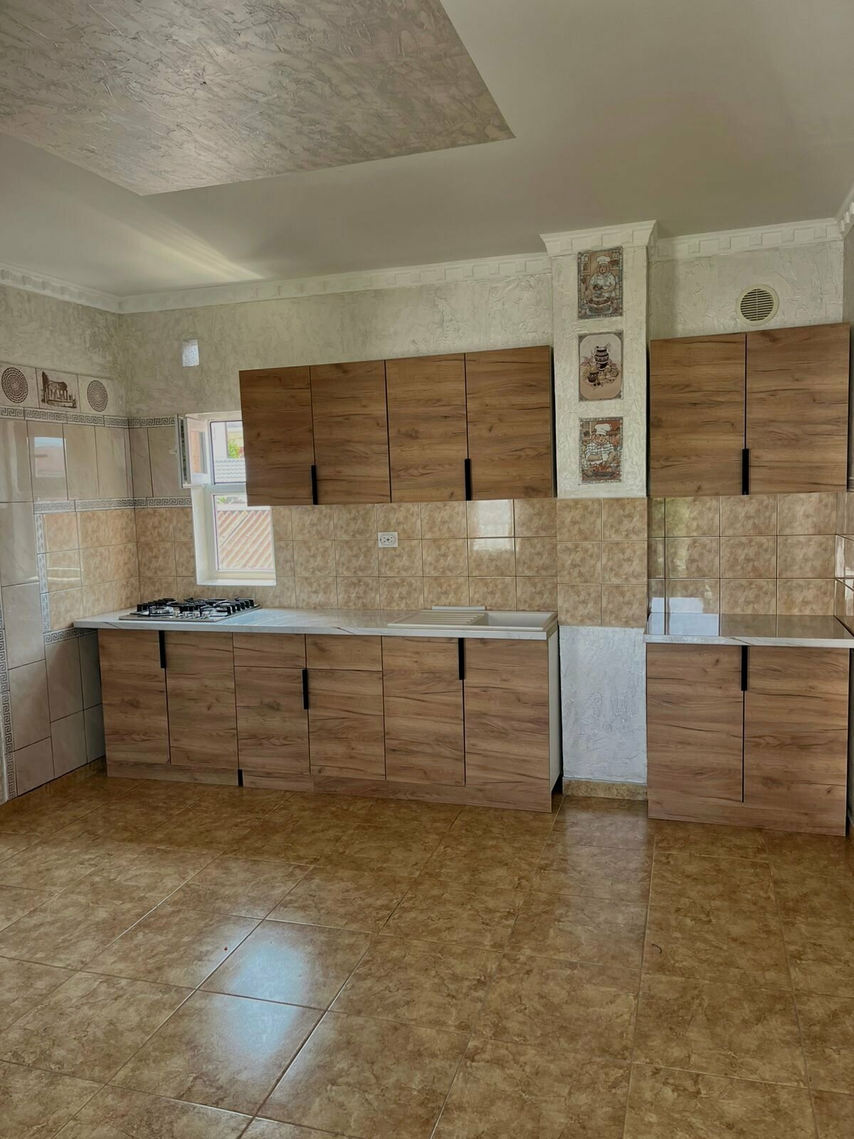 Трехместный номер с балконом