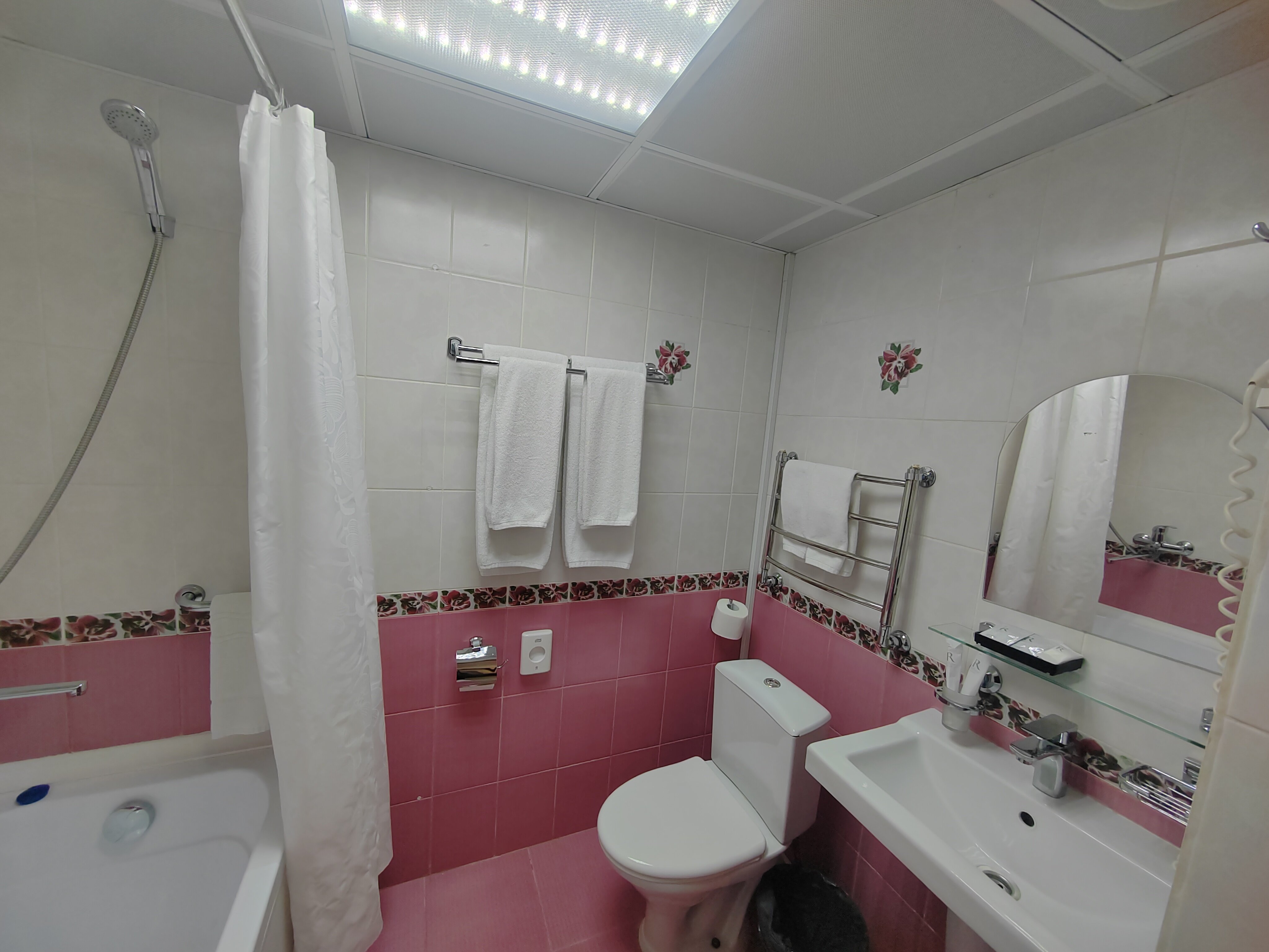 Большой двухместный номер с 1 кроватью