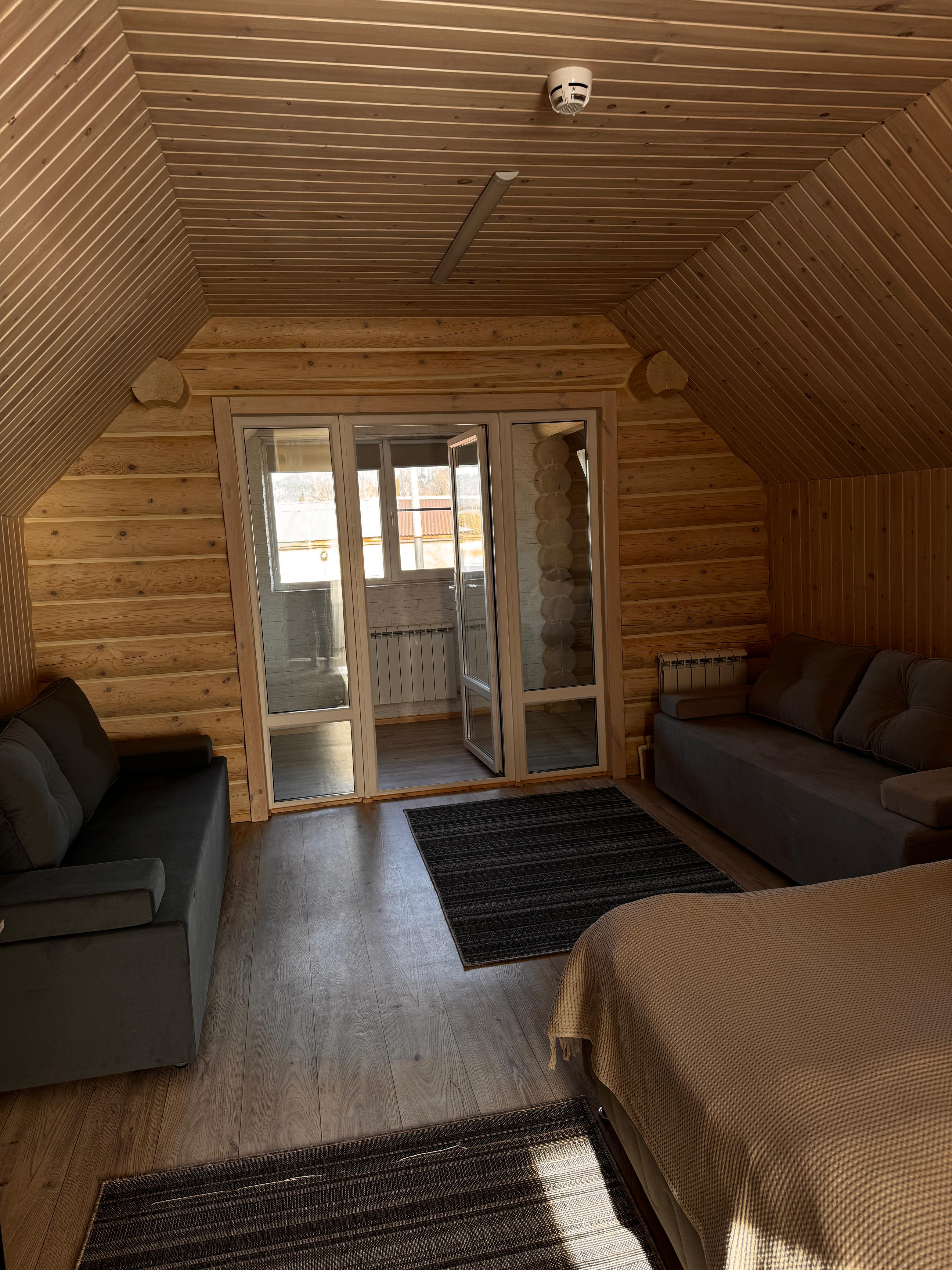 Средний дом