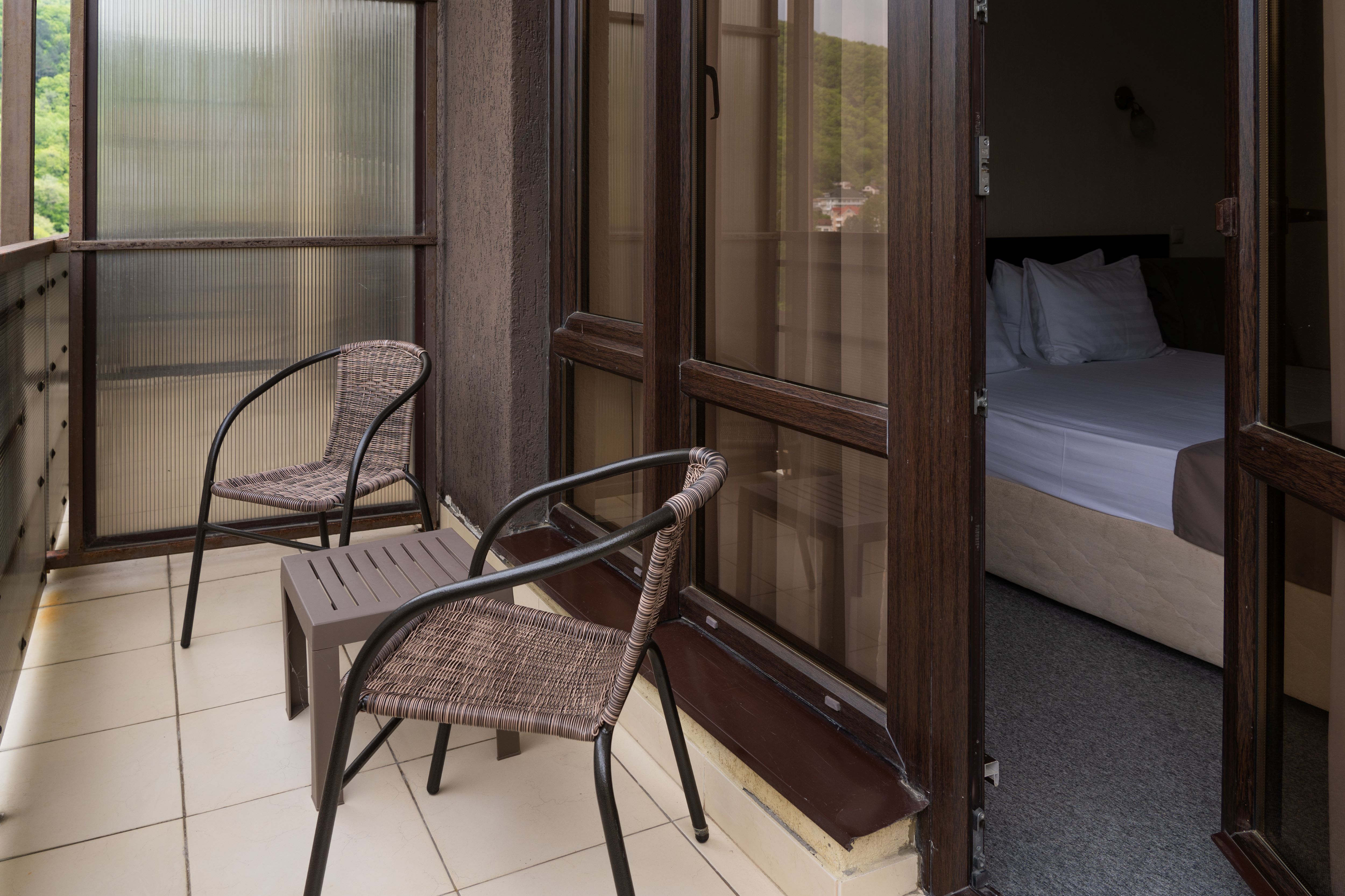 Улучшенный трехместный номер с видом на море