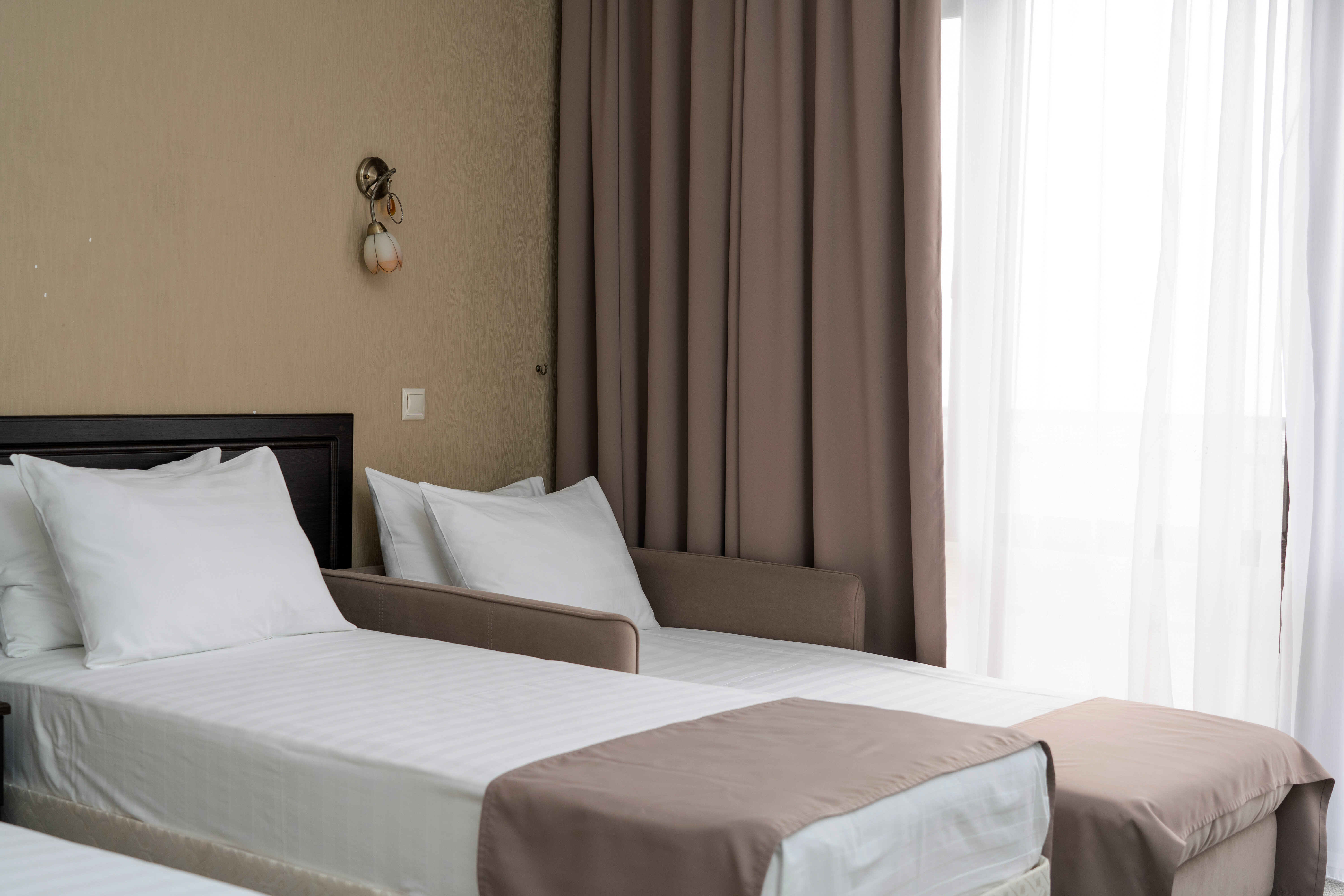 Трехместный номер с балконом