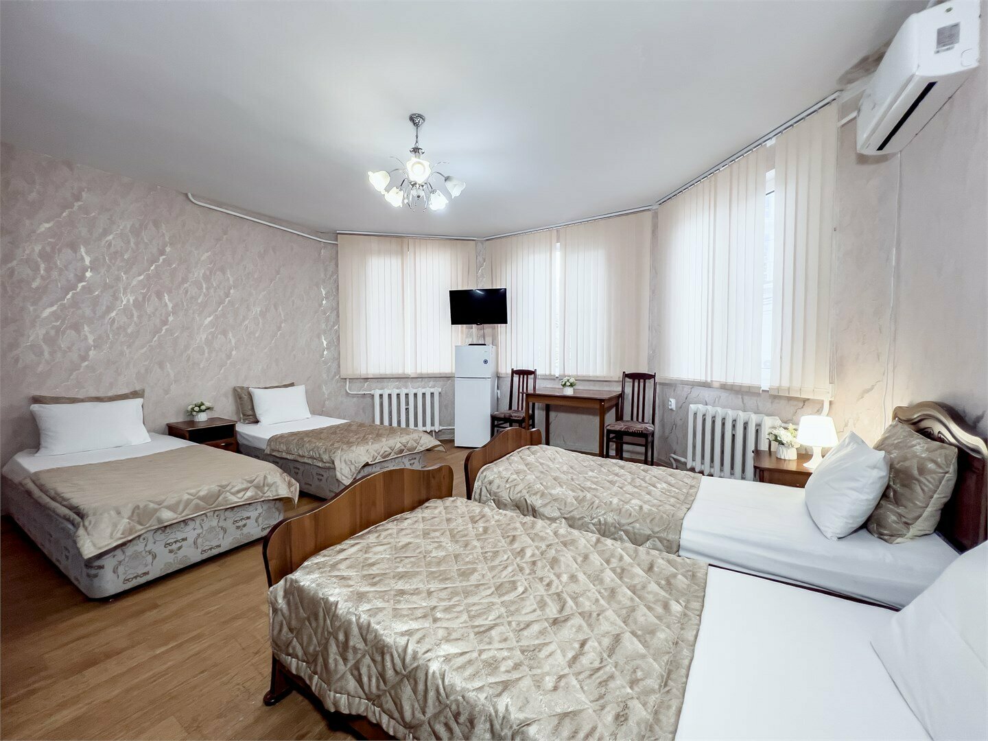 Четырехместный