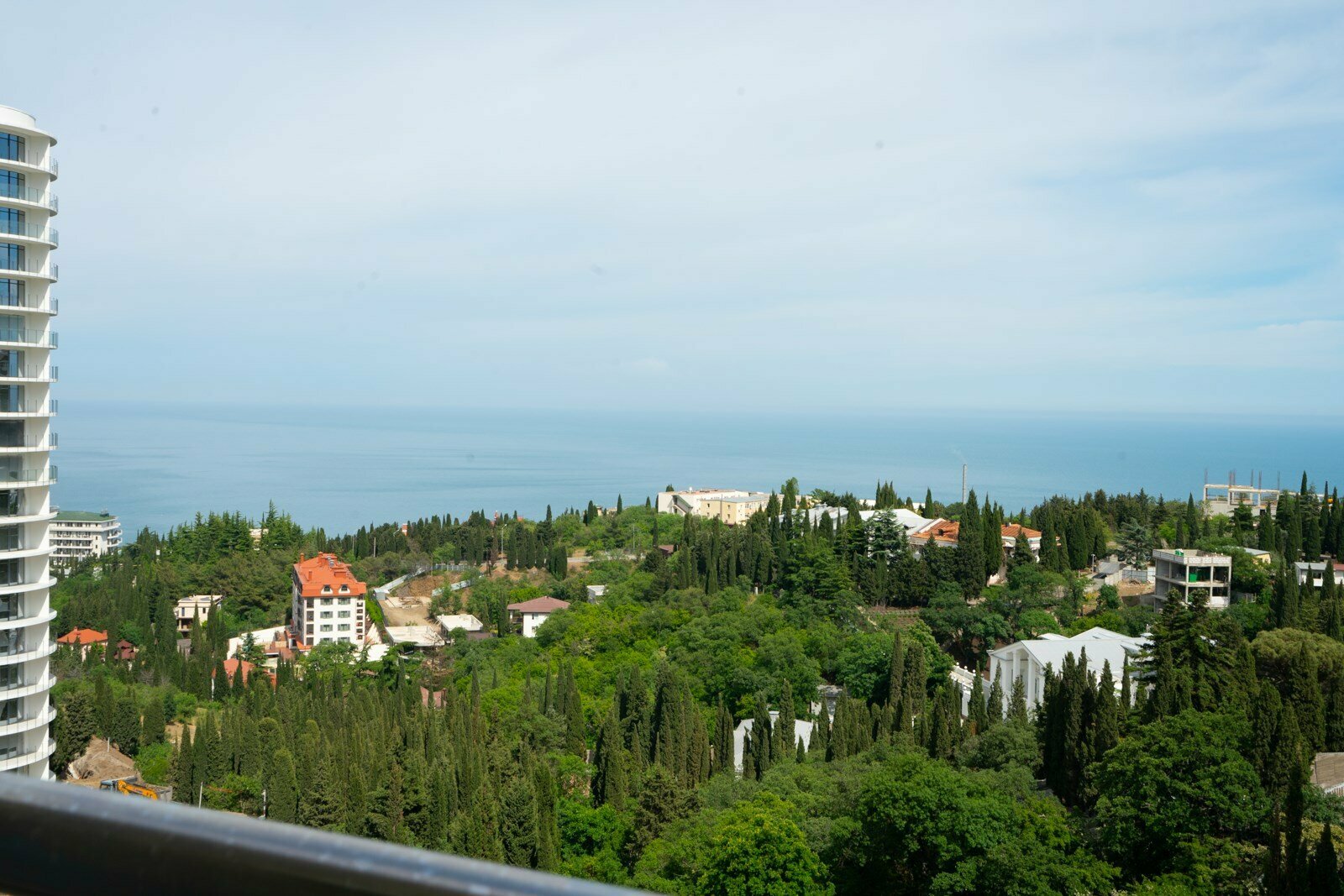 Дизайнерская студия LS-LUX-ONLY YOU только ты в Алуште - вид на море с 4 этажа