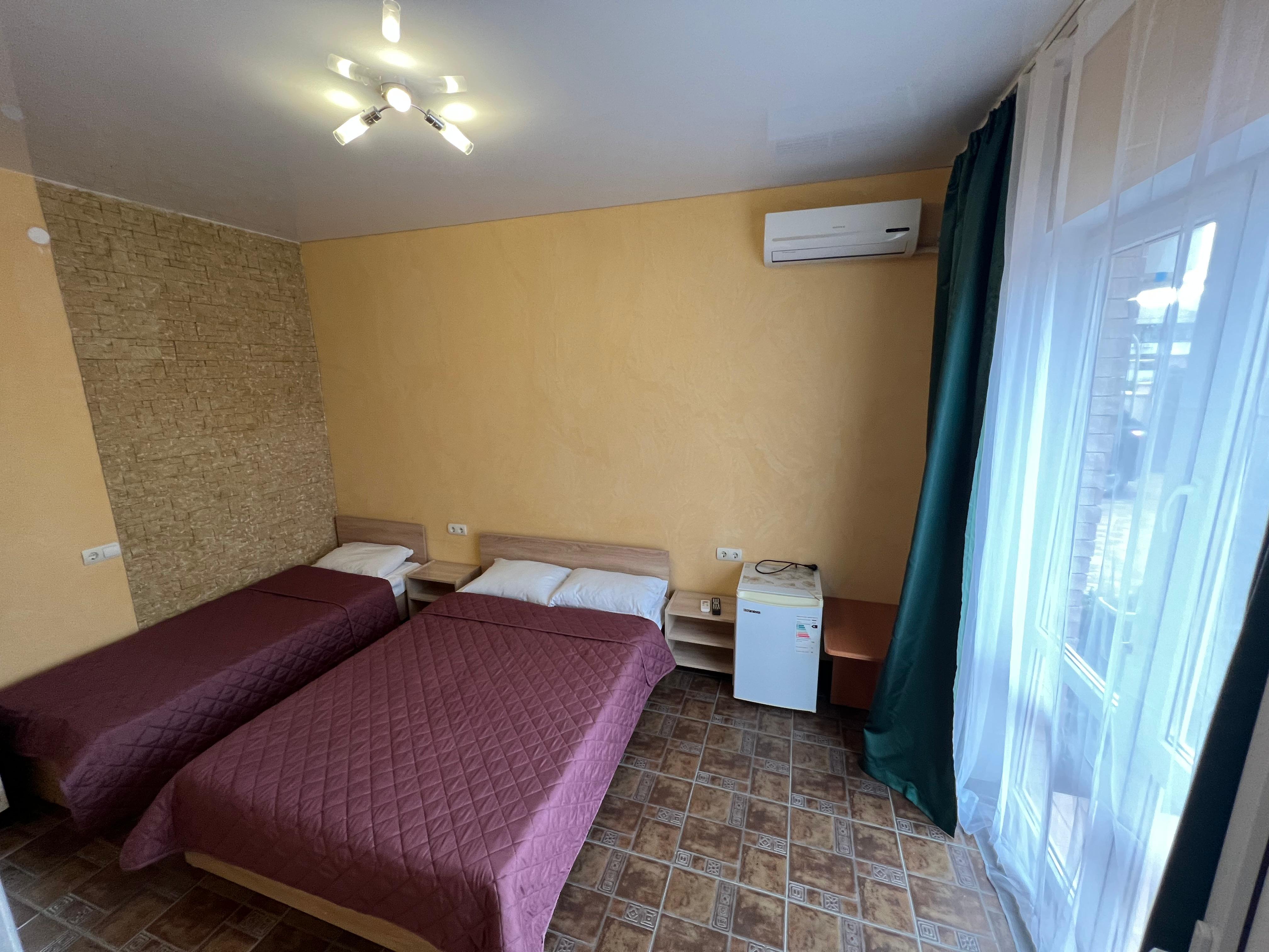 Стандартный трехместный номер