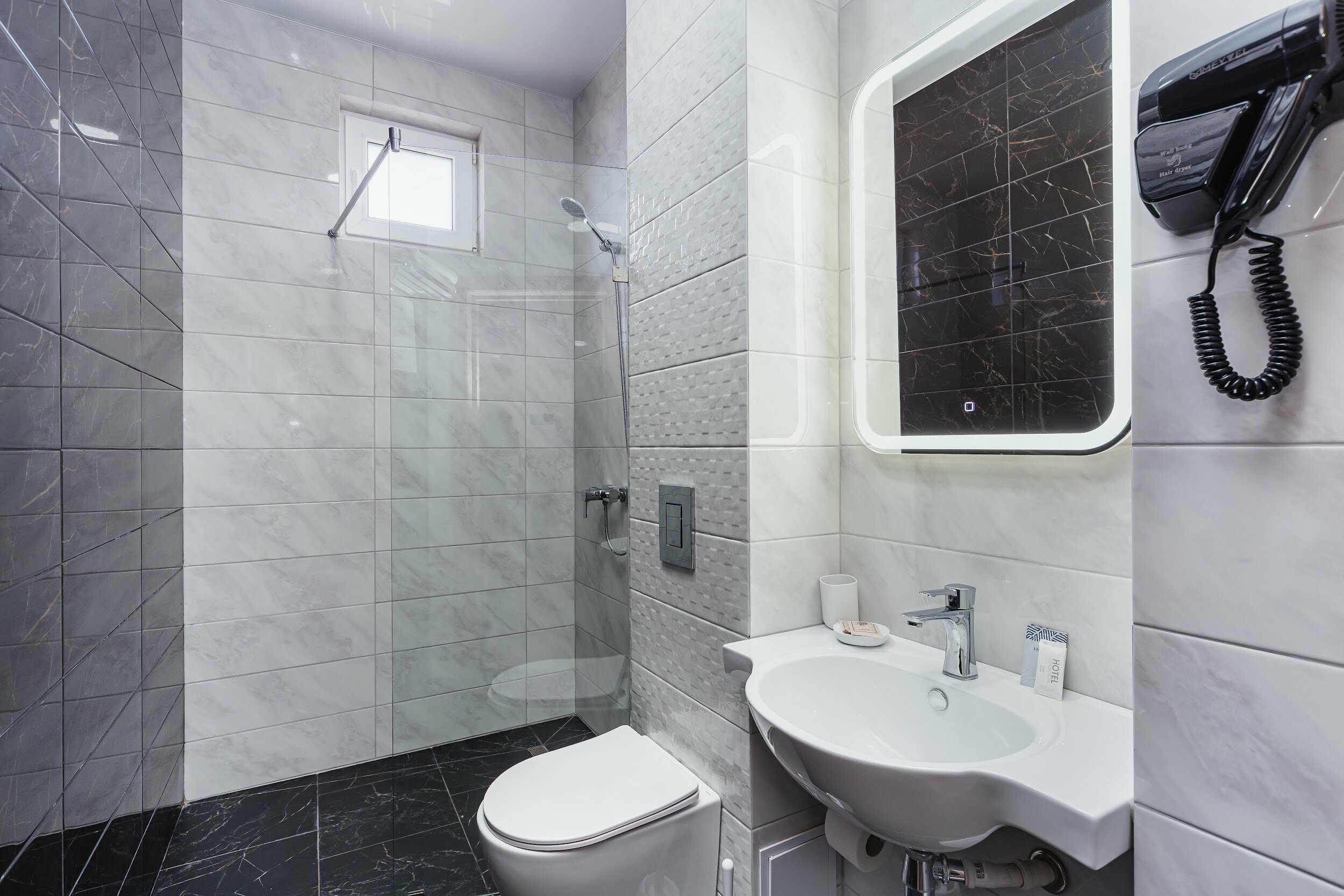 Семейный номер с балконом