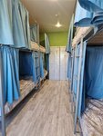 Общий номер для мужчин и женщин с 8 кроватями в Визит