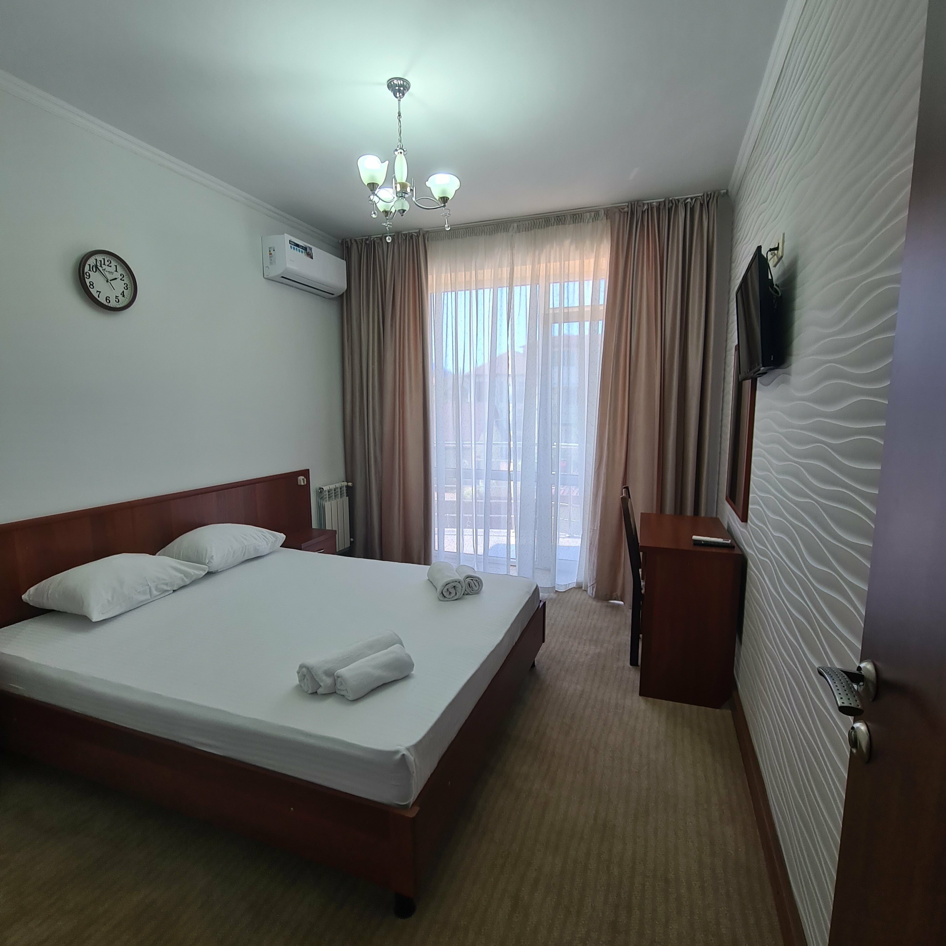 Семейный номер с балконом