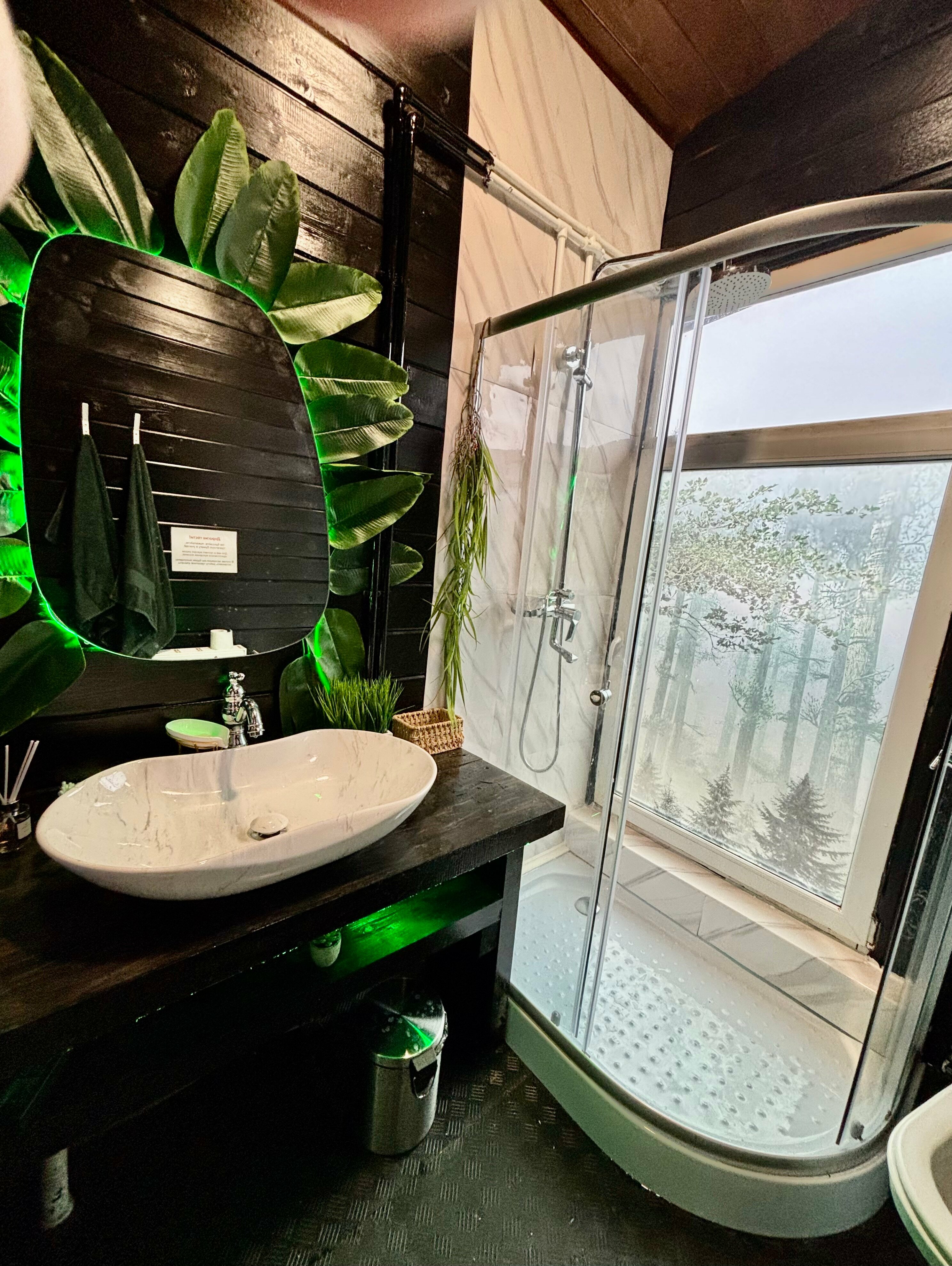 Коттедж с видом на лес