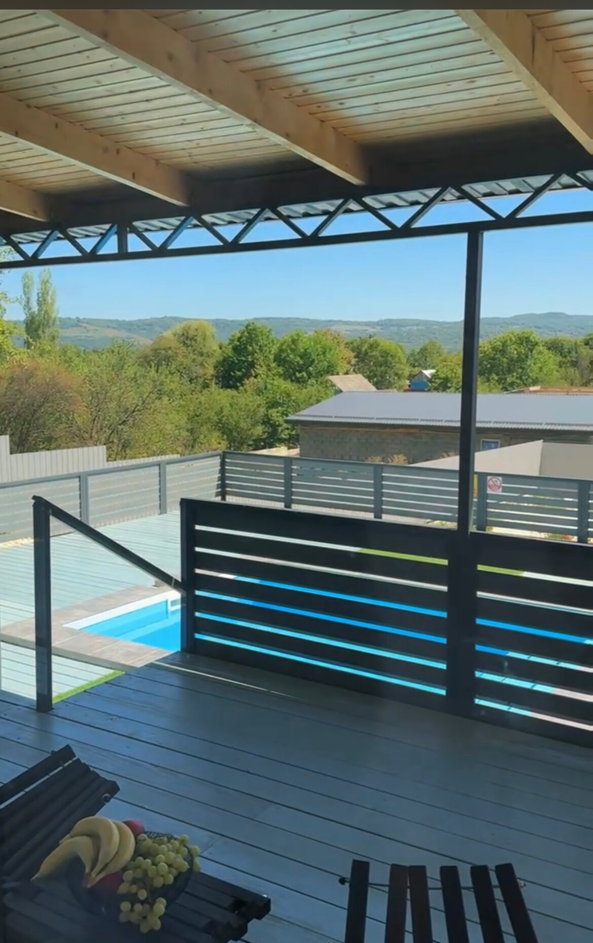 Дом с собственным бассейном