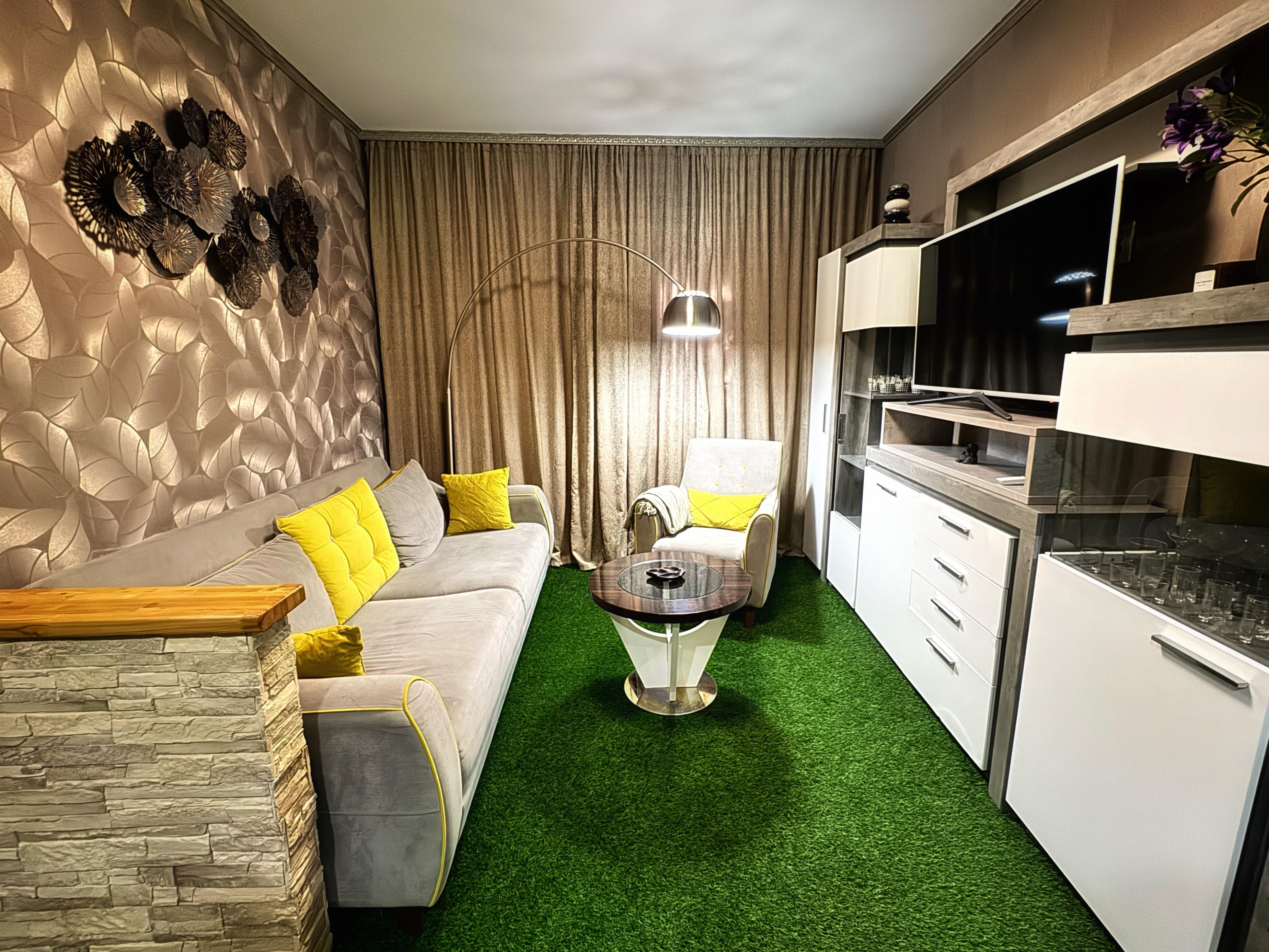 Коттедж с видом на лес