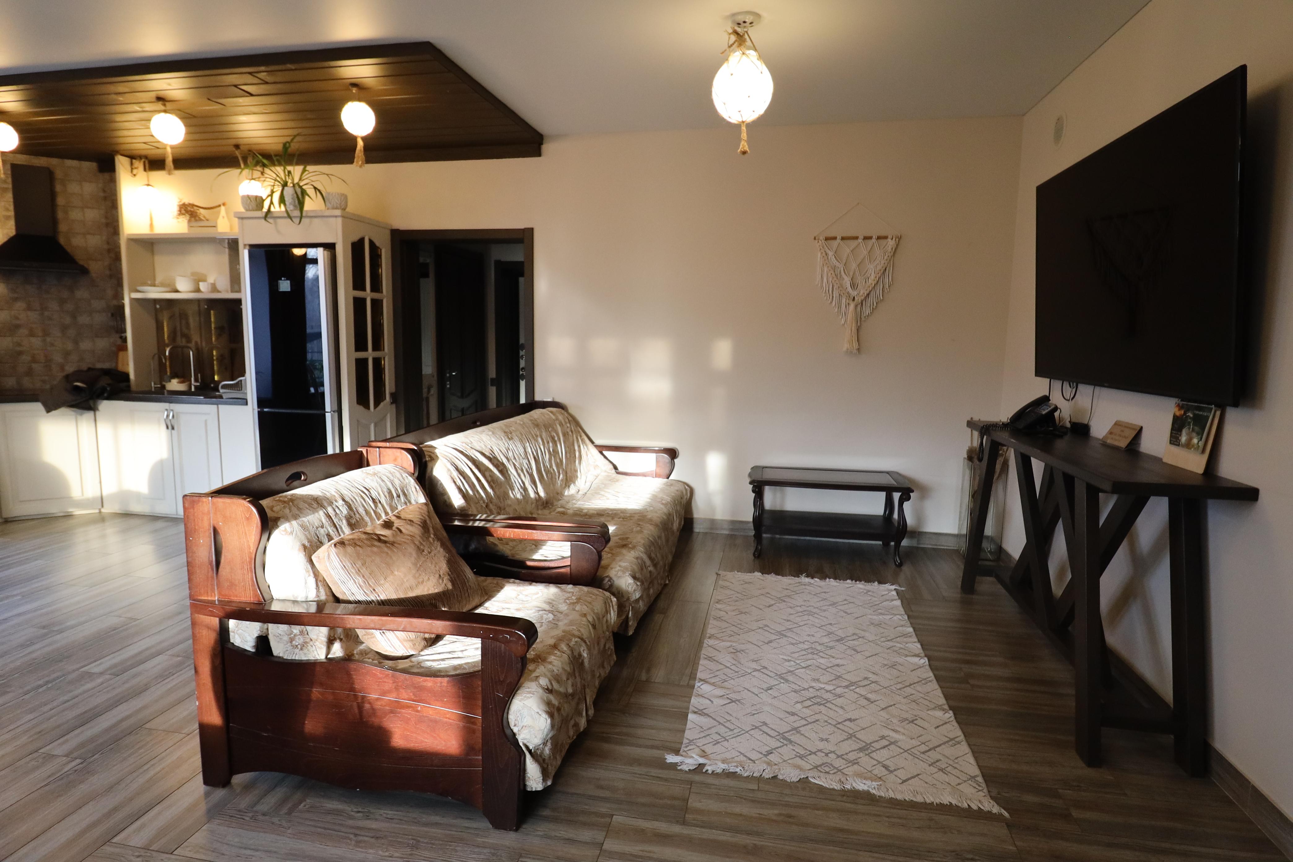 ВИНОГРАД - дом на 6-8 человек