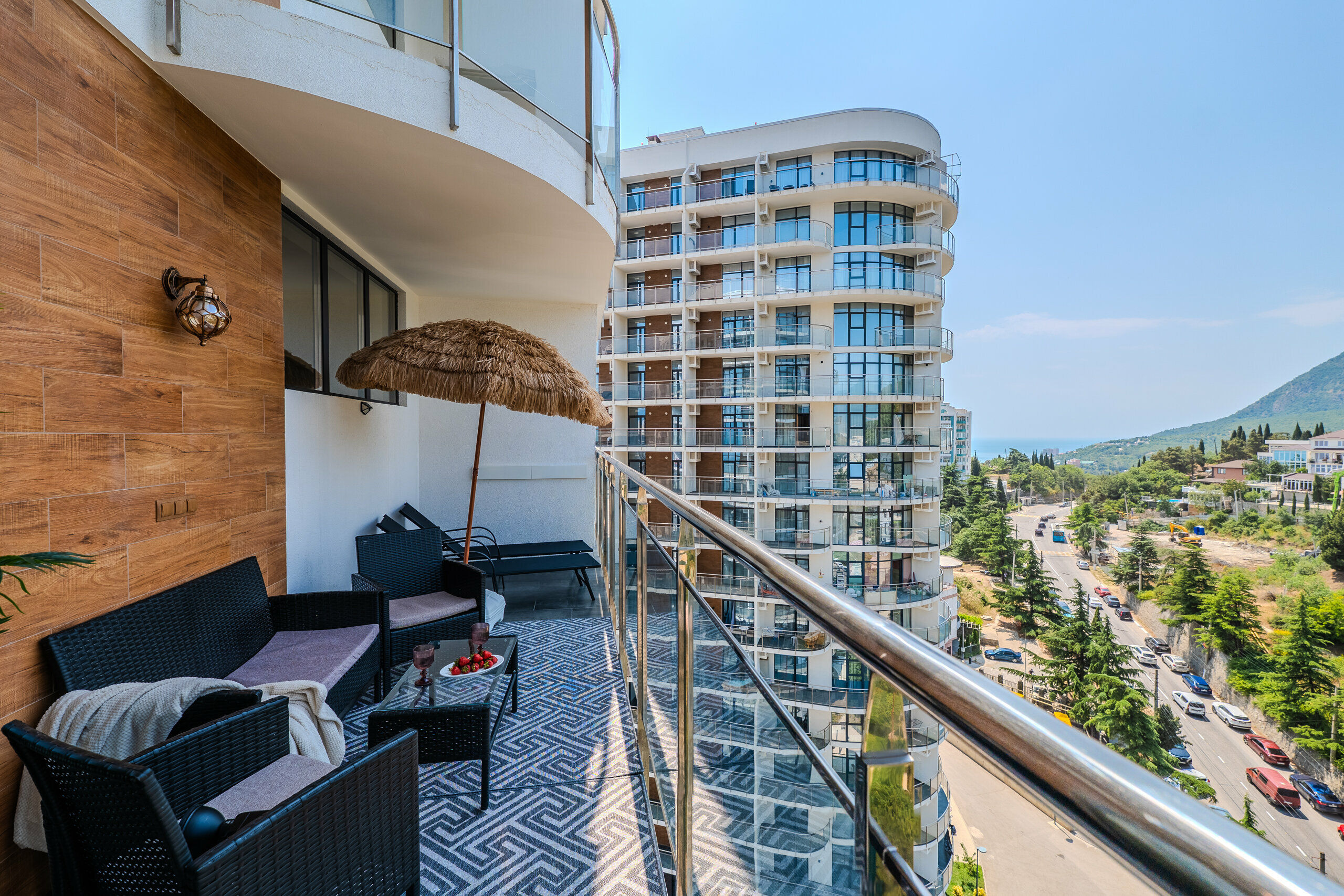 Студия Тоскана боковой вид на море